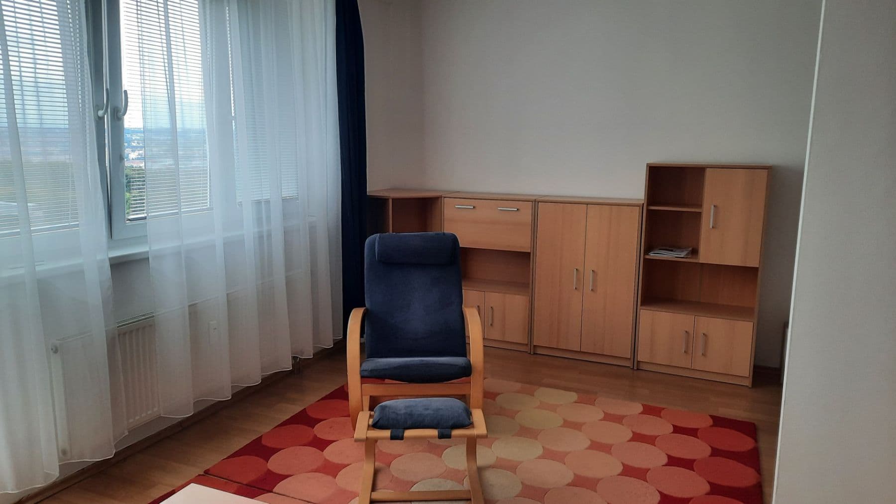 Prenájom bytu 1-izbový 38 m², Hnězdenská, Praha, Praha Prenájom bytu 1-izbový 38 m², Hnězdenská, Praha, Praha