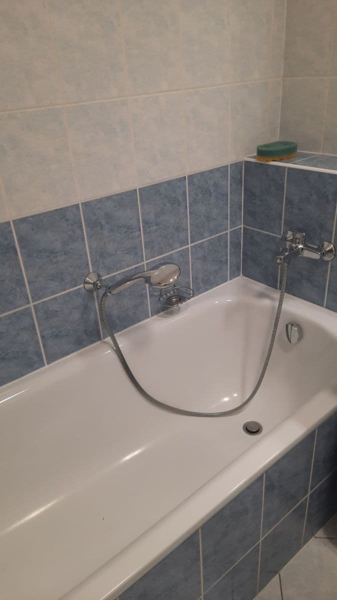 Prenájom bytu 1-izbový 38 m², Hnězdenská, Praha, Praha Prenájom bytu 1-izbový 38 m², Hnězdenská, Praha, Praha