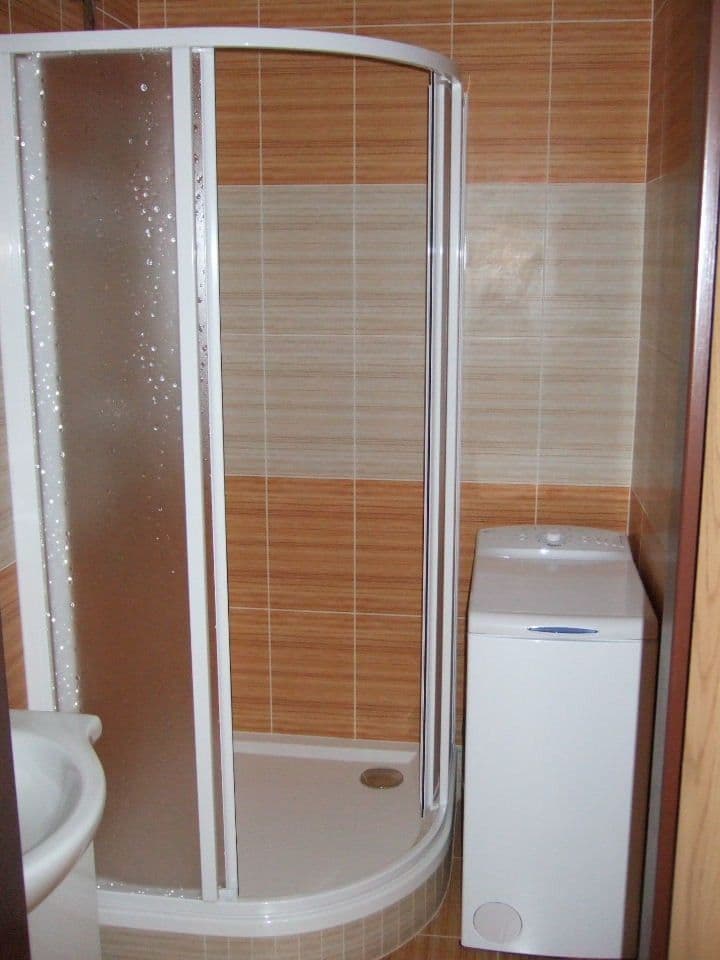 Prenájom bytu Garsoniéra 33 m², Benkova, Praha, Praha Prenájom bytu Garsoniéra 33 m², Benkova, Praha, Praha