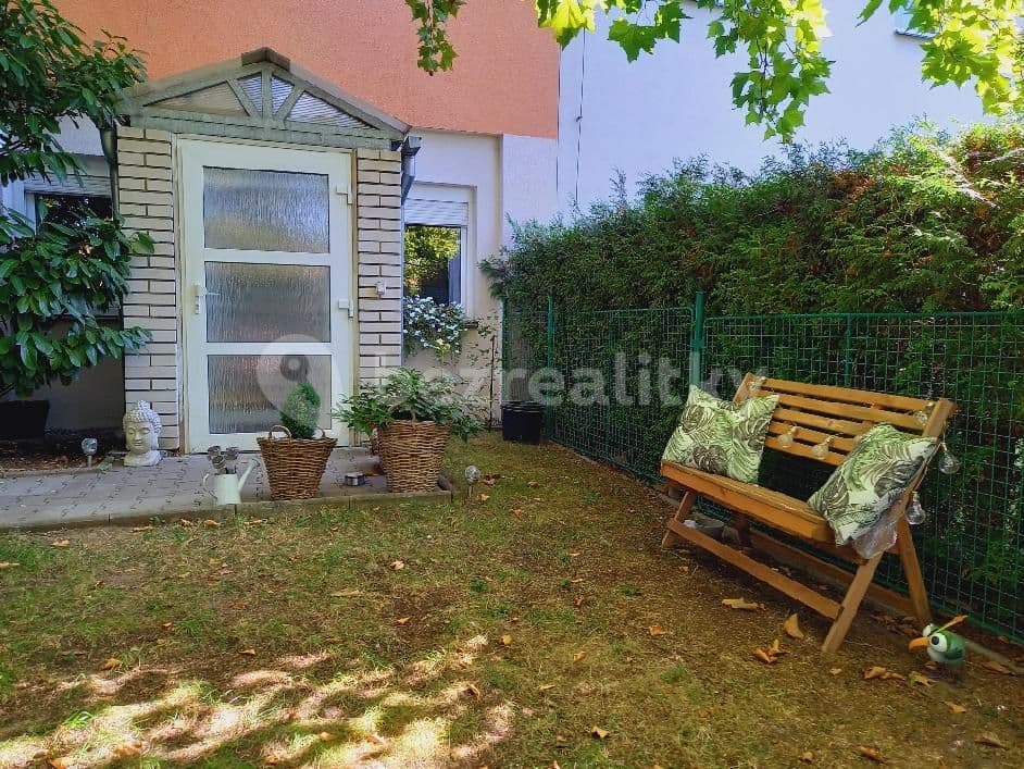 Prenájom bytu 1-izbový 30 m², Staniční, Plzeň, Plzeňský kraj Prenájom bytu 1-izbový 30 m², Staniční, Plzeň, Plzeňský kraj