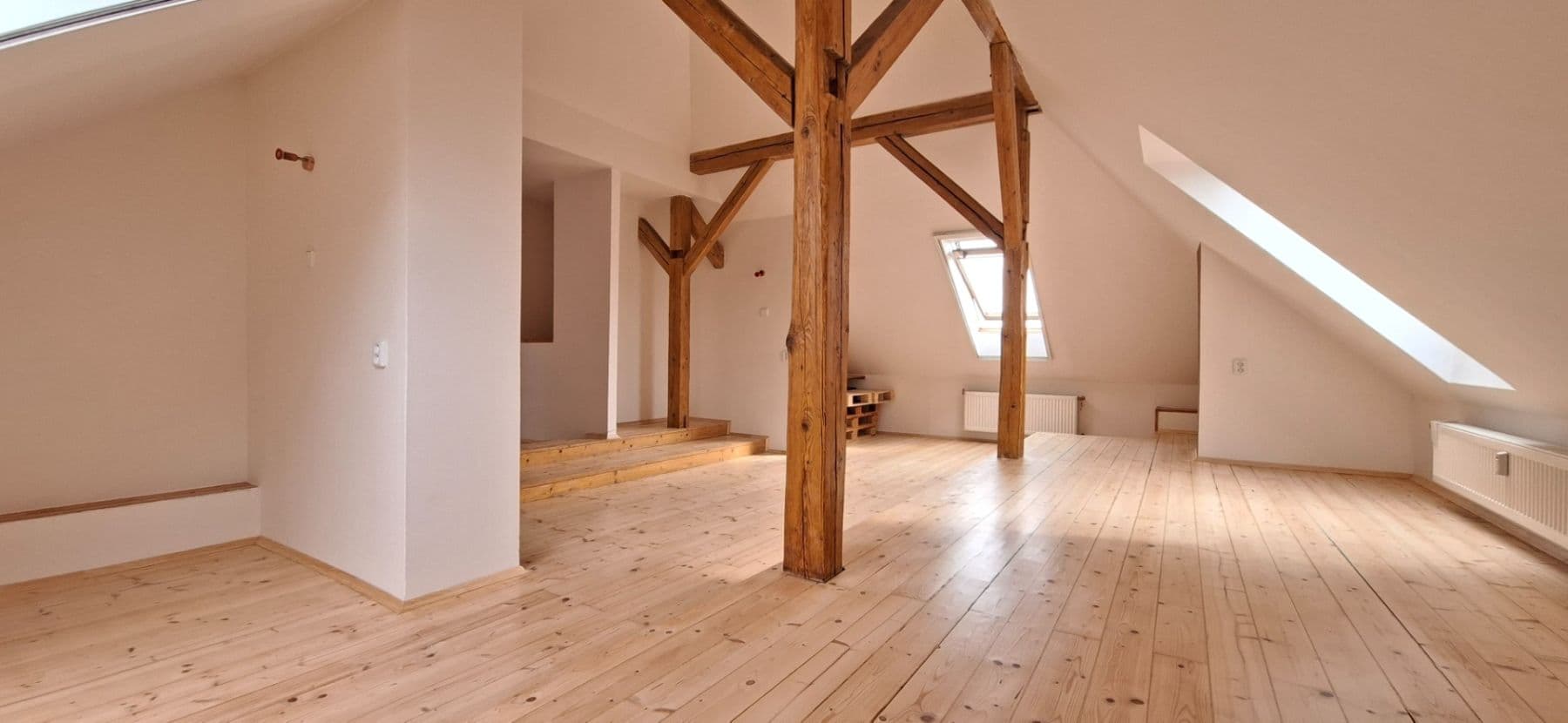Prenájom bytu 2-izbový 75 m², Kouřimská, Praha, Praha Prenájom bytu 2-izbový 75 m², Kouřimská, Praha, Praha