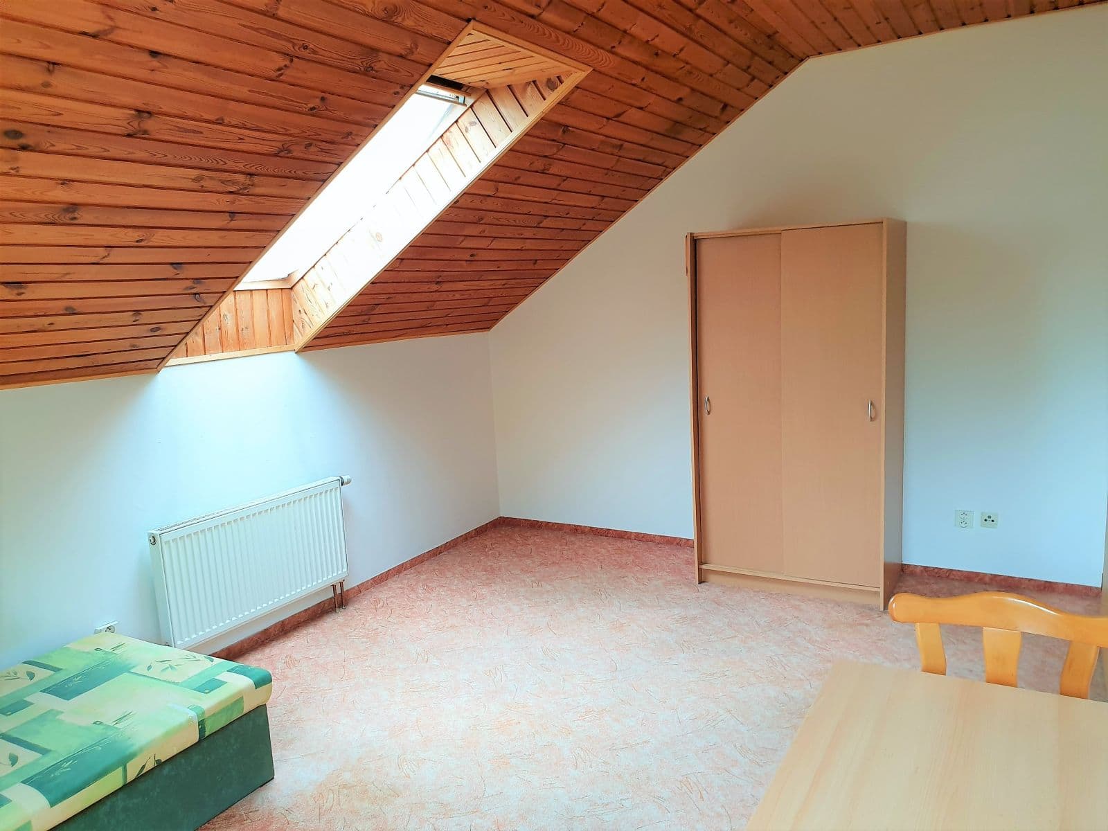Prenájom bytu Garsoniéra 16 m², Káranská, Praha, Praha Prenájom bytu Garsoniéra 16 m², Káranská, Praha, Praha