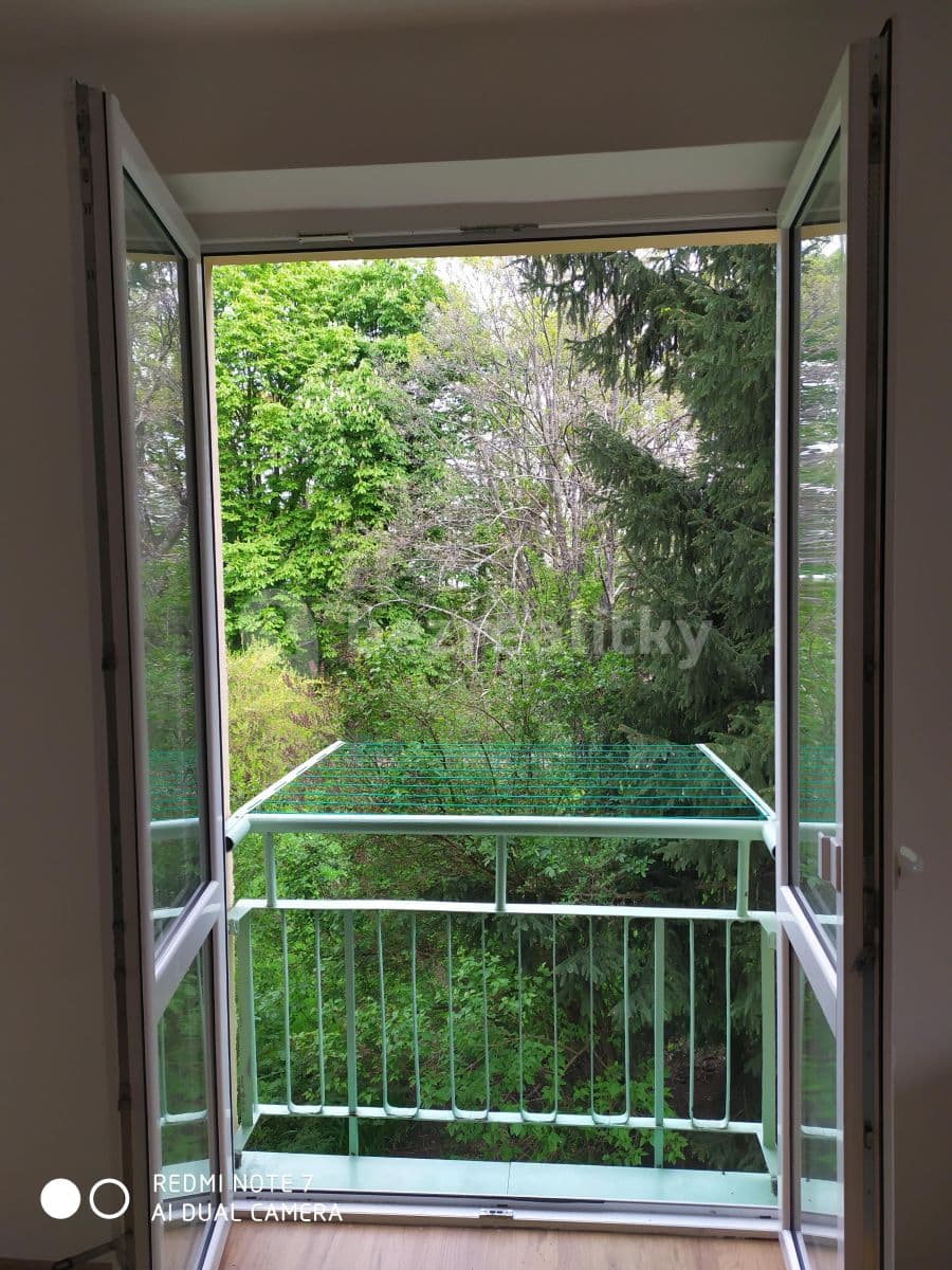 Prenájom bytu 3-izbový 74 m², Na okraji, Praha, Praha Prenájom bytu 3-izbový 74 m², Na okraji, Praha, Praha