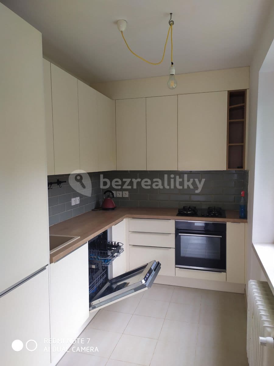 Prenájom bytu 3-izbový 74 m², Na okraji, Praha, Praha Prenájom bytu 3-izbový 74 m², Na okraji, Praha, Praha
