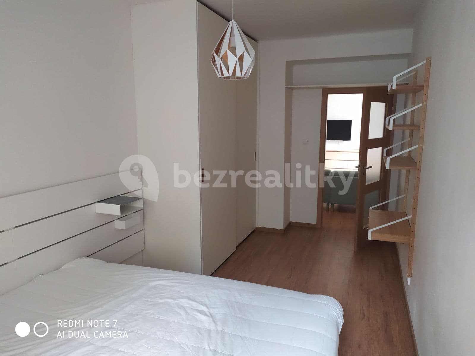 Prenájom bytu 3-izbový 74 m², Na okraji, Praha, Praha Prenájom bytu 3-izbový 74 m², Na okraji, Praha, Praha
