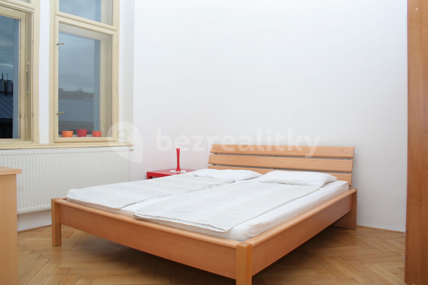 Prenájom bytu 3-izbový 85 m², Preslova, Praha, Praha Prenájom bytu 3-izbový 85 m², Preslova, Praha, Praha