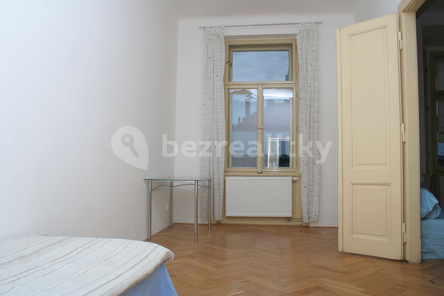 Prenájom bytu 3-izbový 85 m², Preslova, Praha, Praha Prenájom bytu 3-izbový 85 m², Preslova, Praha, Praha