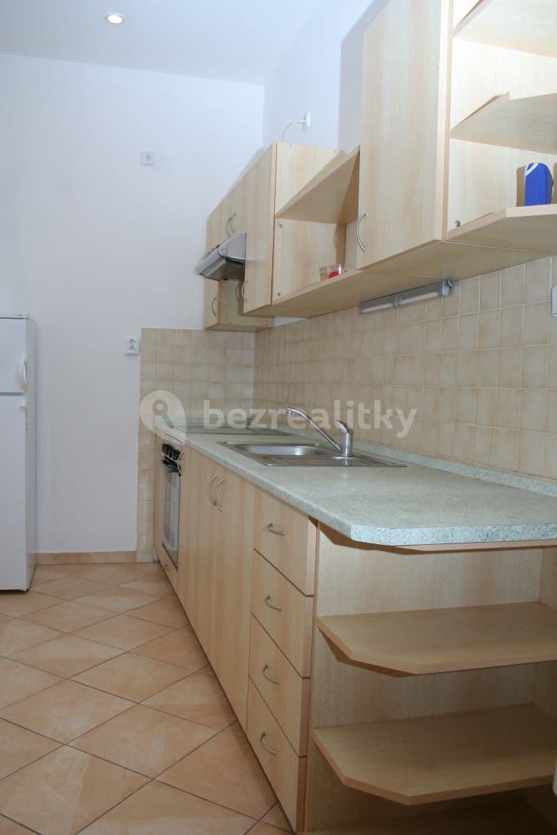 Prenájom bytu 3-izbový 85 m², Preslova, Praha, Praha Prenájom bytu 3-izbový 85 m², Preslova, Praha, Praha