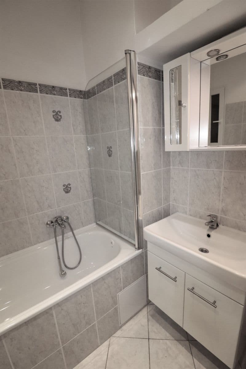 Prenájom bytu 2-izbový 43 m², Ondříčkova, Praha, Praha Prenájom bytu 2-izbový 43 m², Ondříčkova, Praha, Praha
