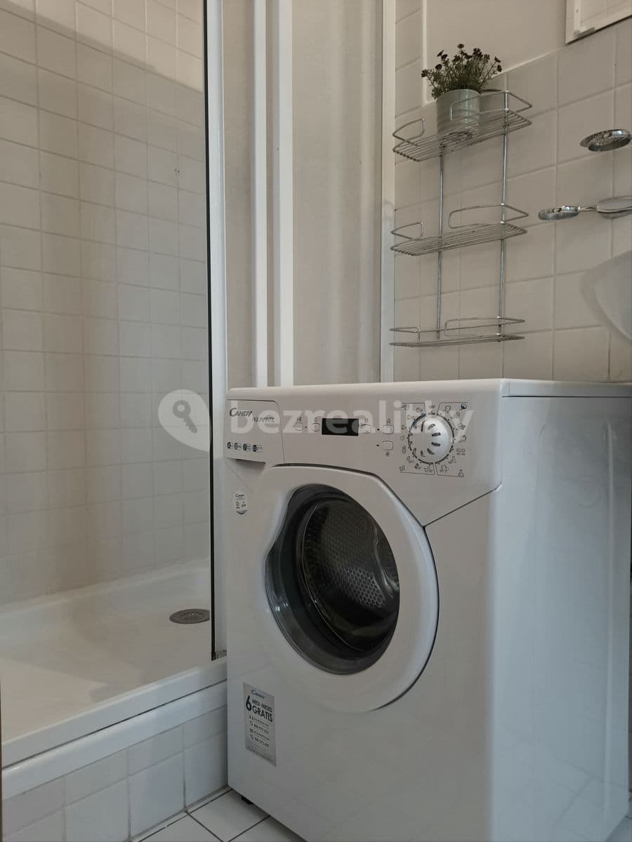 Prenájom bytu 1-izbový 18 m², Vlkova, Praha, Praha Prenájom bytu 1-izbový 18 m², Vlkova, Praha, Praha