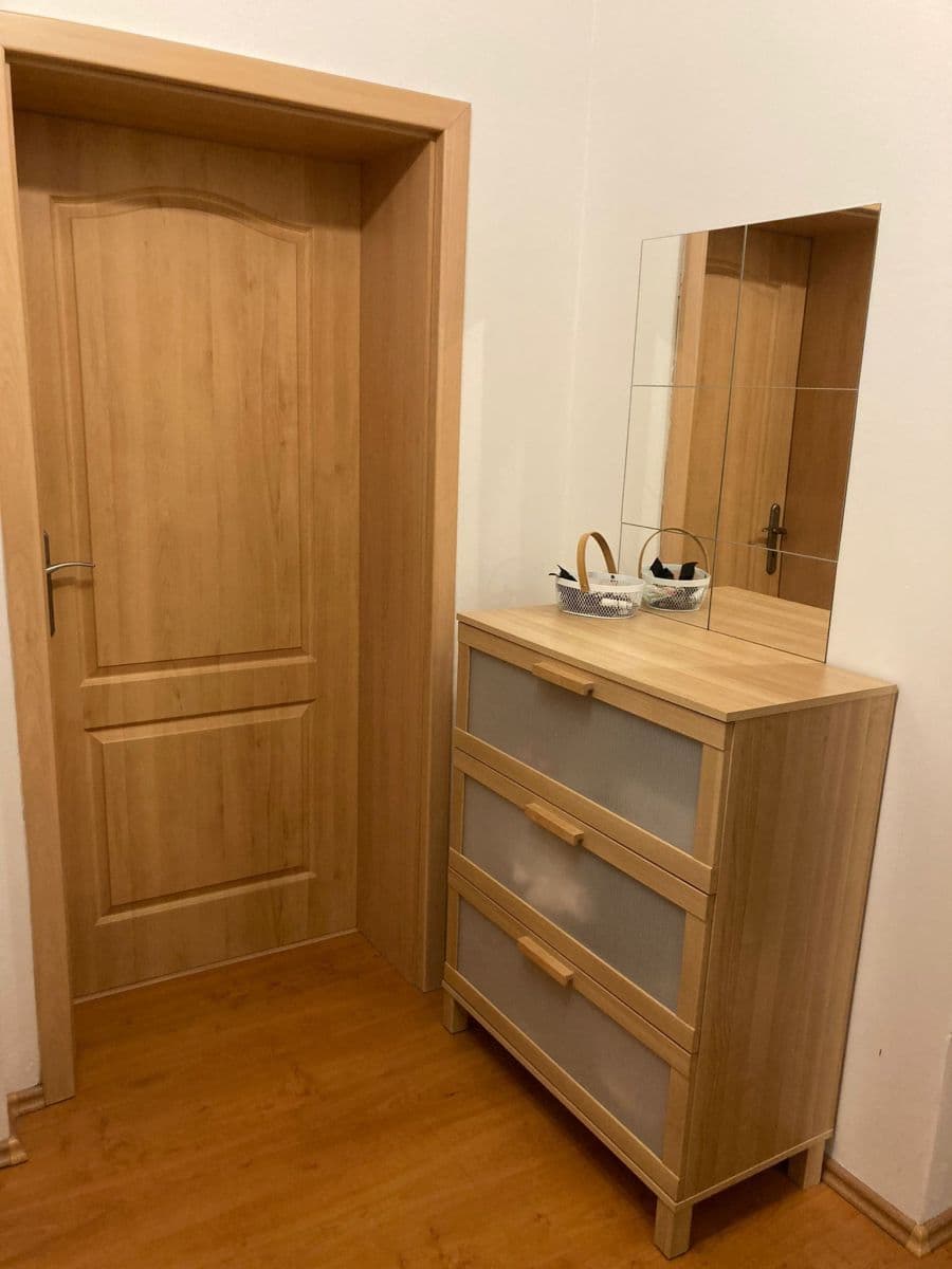 Prenájom bytu 1-izbový 33 m², Komenského, Kladno, Středočeský kraj Prenájom bytu 1-izbový 33 m², Komenského, Kladno, Středočeský kraj