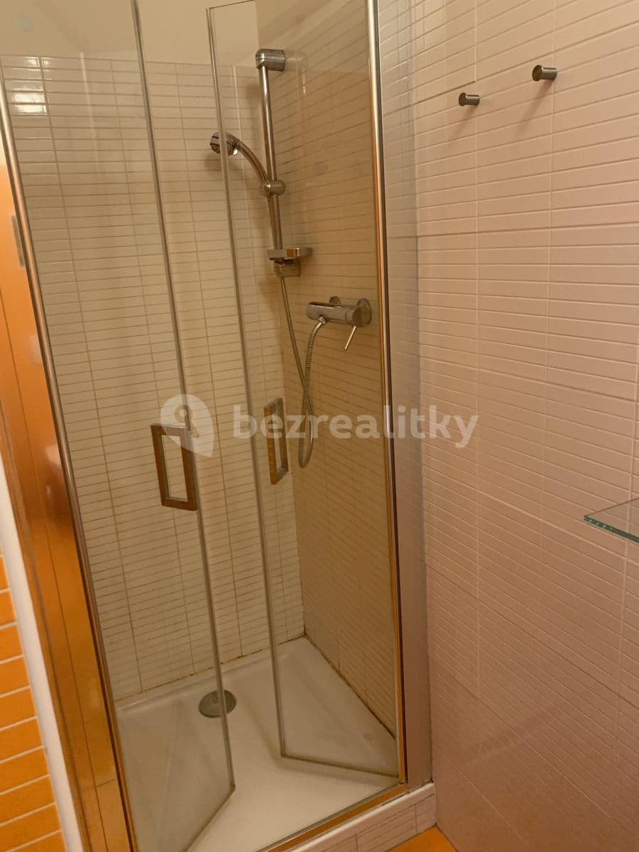 Prenájom bytu 1-izbový 30 m², Na Maninách, Praha, Praha Prenájom bytu 1-izbový 30 m², Na Maninách, Praha, Praha