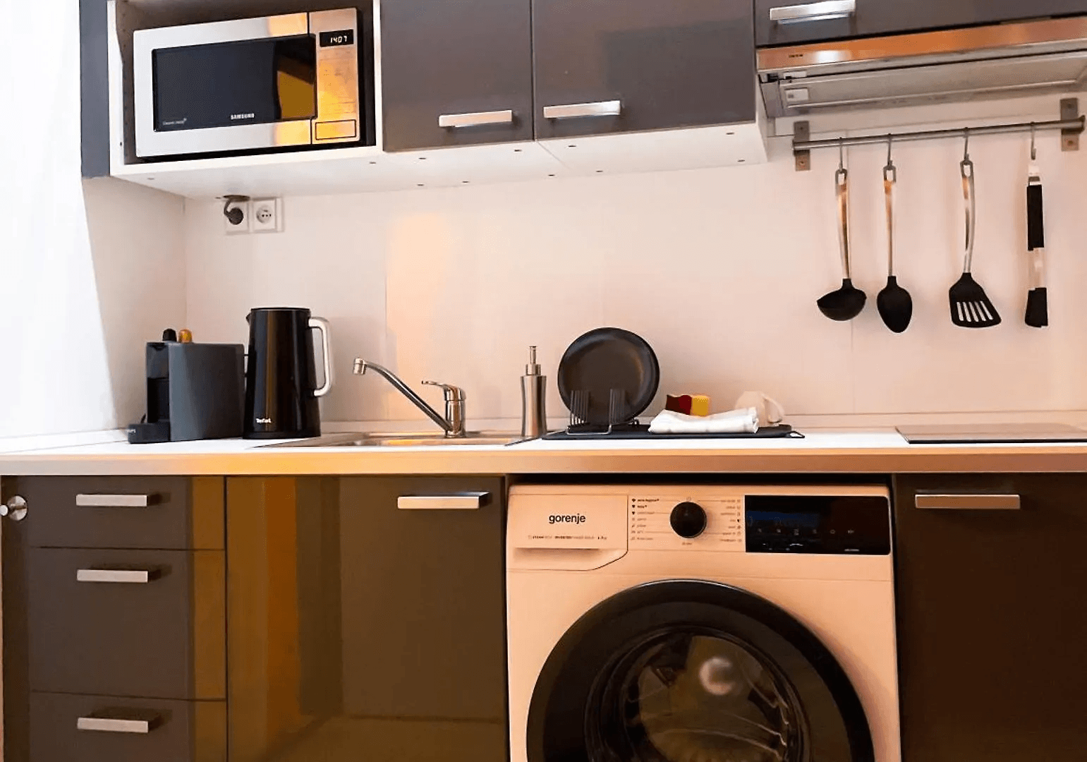 Prenájom bytu 1-izbový 30 m², Na Maninách, Praha, Praha Prenájom bytu 1-izbový 30 m², Na Maninách, Praha, Praha