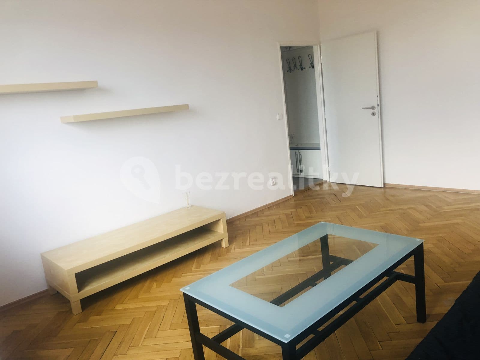 Prenájom bytu 1-izbový 40 m², Na Hrádku, Pardubice, Pardubický kraj Prenájom bytu 1-izbový 40 m², Na Hrádku, Pardubice, Pardubický kraj