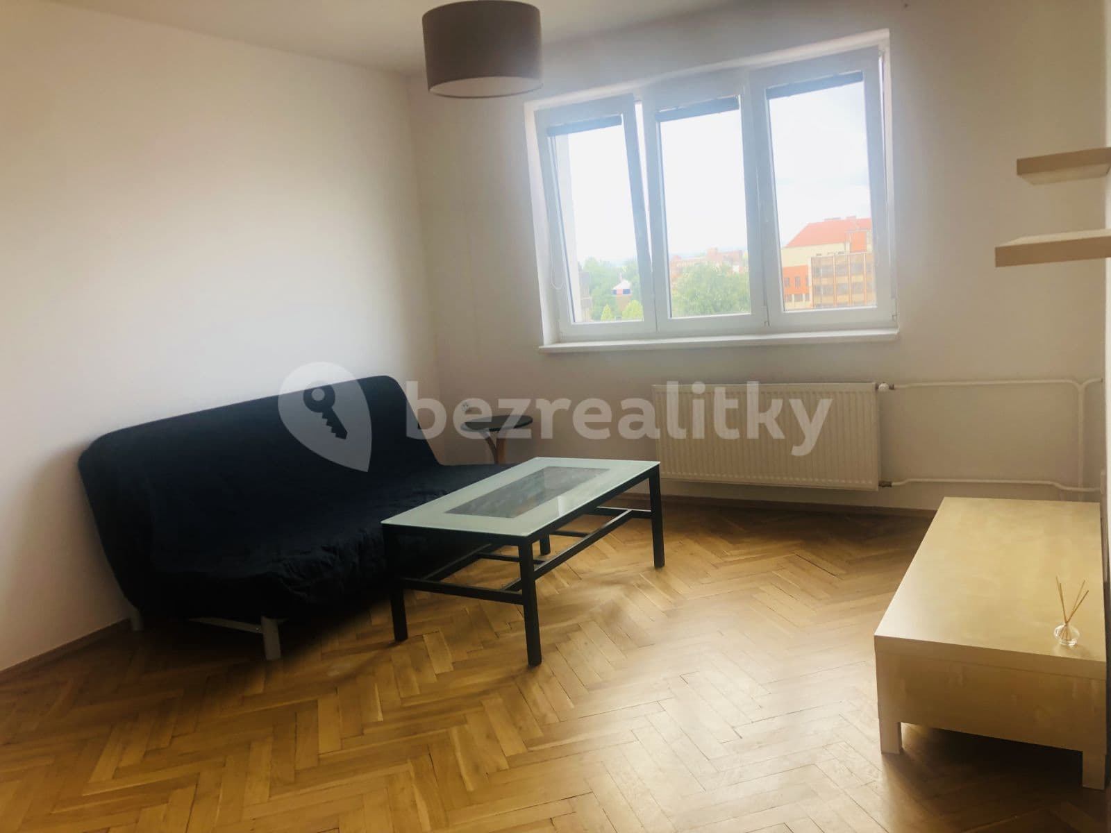 Prenájom bytu 1-izbový 40 m², Na Hrádku, Pardubice, Pardubický kraj Prenájom bytu 1-izbový 40 m², Na Hrádku, Pardubice, Pardubický kraj