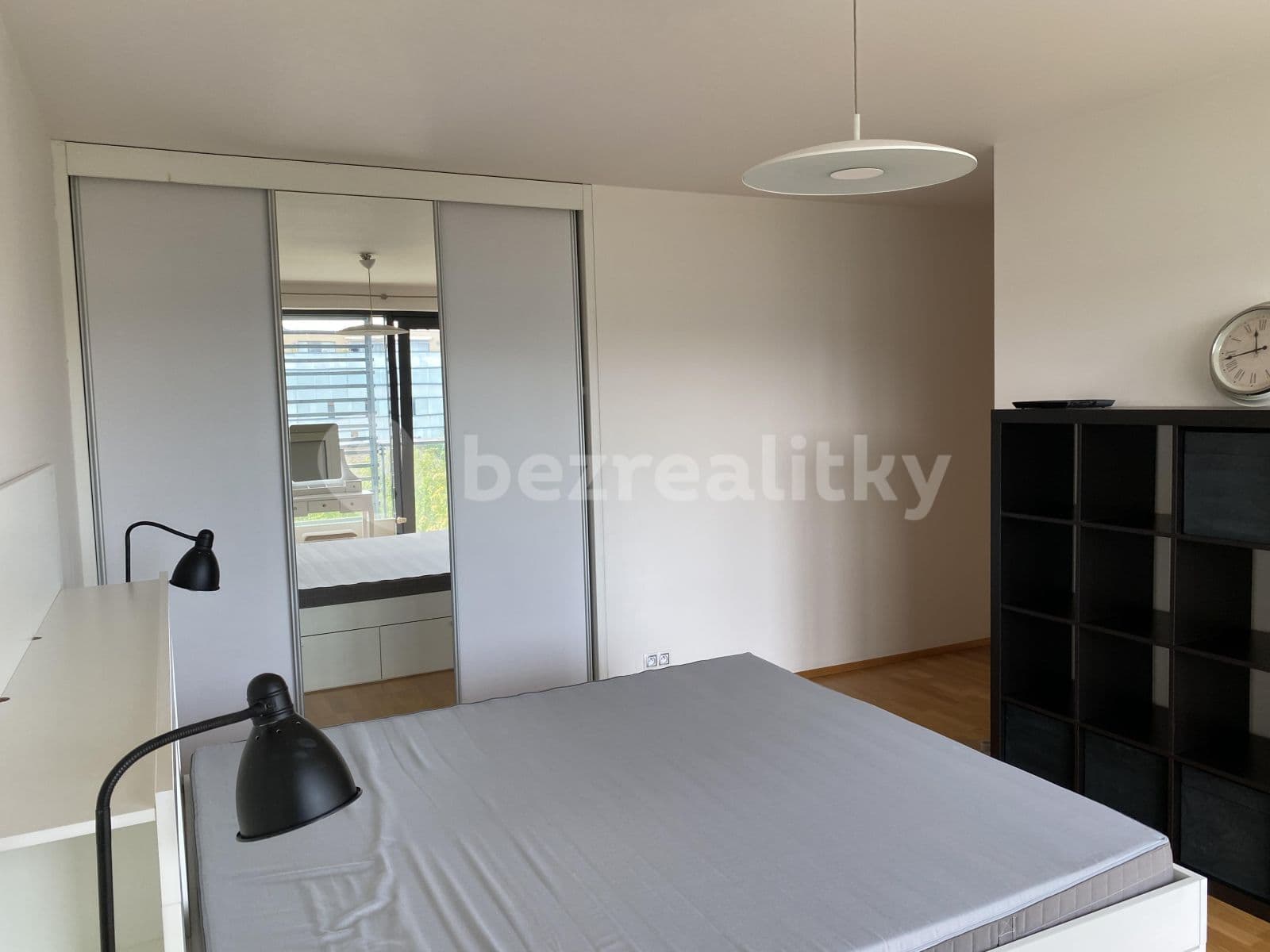 Prenájom bytu 3-izbový 100 m², Křižíkova, Praha, Praha Prenájom bytu 3-izbový 100 m², Křižíkova, Praha, Praha