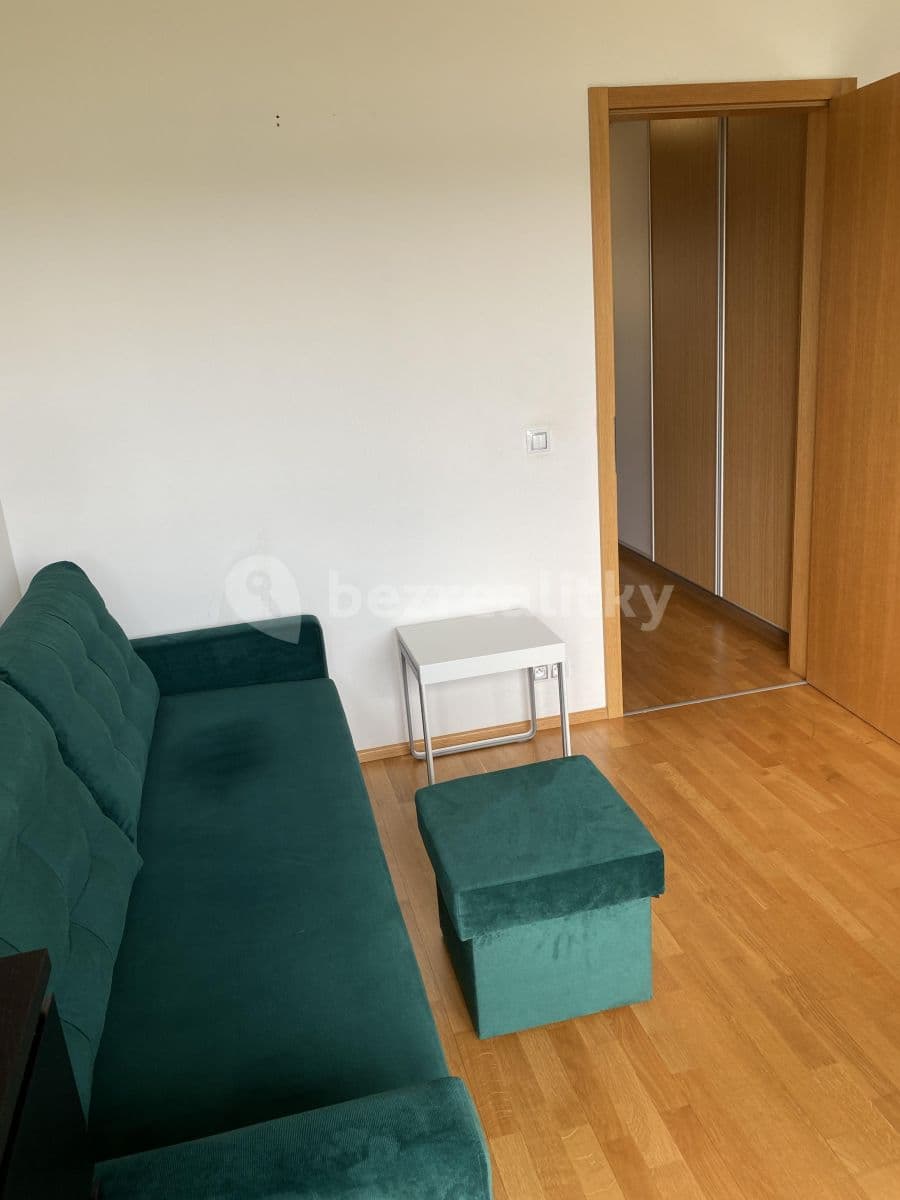 Prenájom bytu 3-izbový 100 m², Křižíkova, Praha, Praha Prenájom bytu 3-izbový 100 m², Křižíkova, Praha, Praha