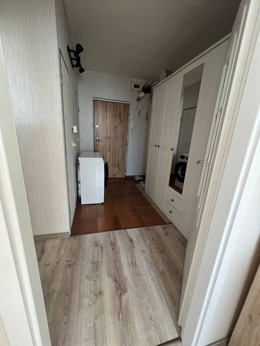 Prenájom bytu 2-izbový 40 m², Děčínská, Kladno, Středočeský kraj Prenájom bytu 2-izbový 40 m², Děčínská, Kladno, Středočeský kraj