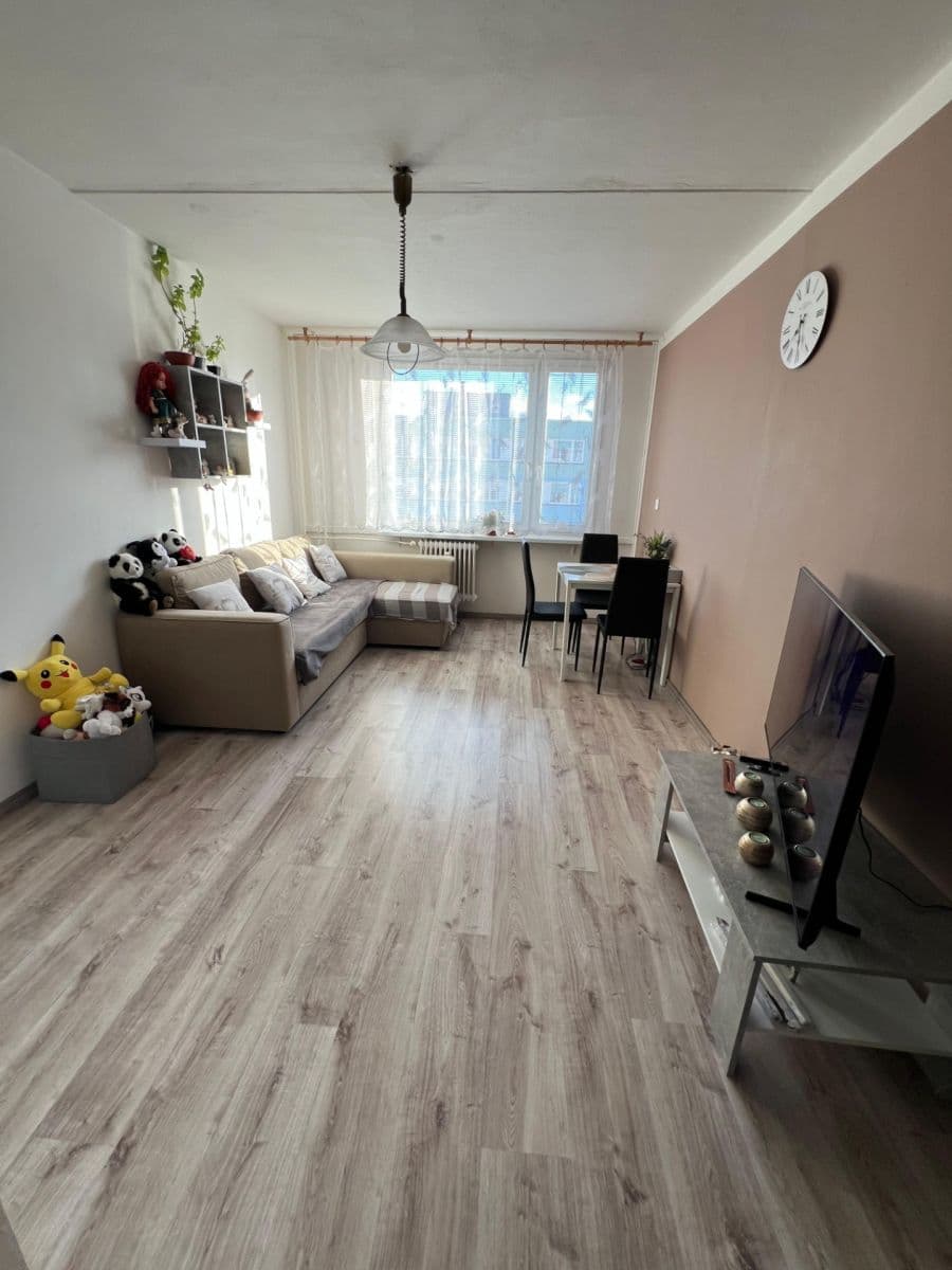 Prenájom bytu 2-izbový 40 m², Děčínská, Kladno, Středočeský kraj Prenájom bytu 2-izbový 40 m², Děčínská, Kladno, Středočeský kraj
