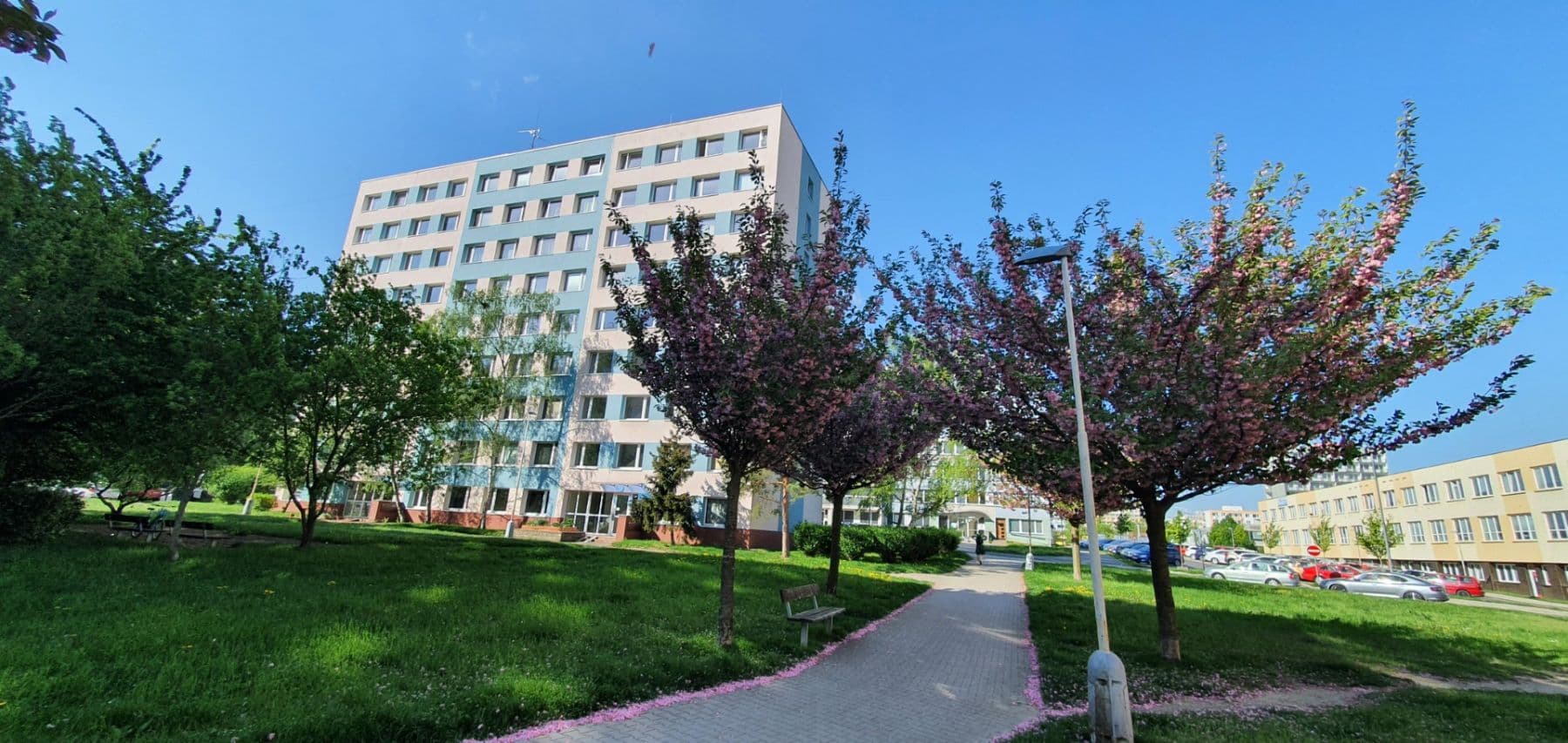 Prenájom bytu 2-izbový 40 m², Děčínská, Kladno, Středočeský kraj Prenájom bytu 2-izbový 40 m², Děčínská, Kladno, Středočeský kraj