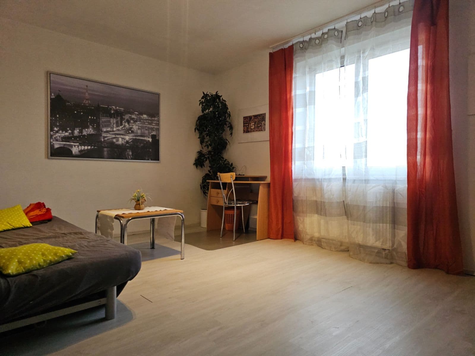 Prenájom bytu 4-izbový 85 m², Volejníkova, Brno, Jihomoravský kraj Prenájom bytu 4-izbový 85 m², Volejníkova, Brno, Jihomoravský kraj