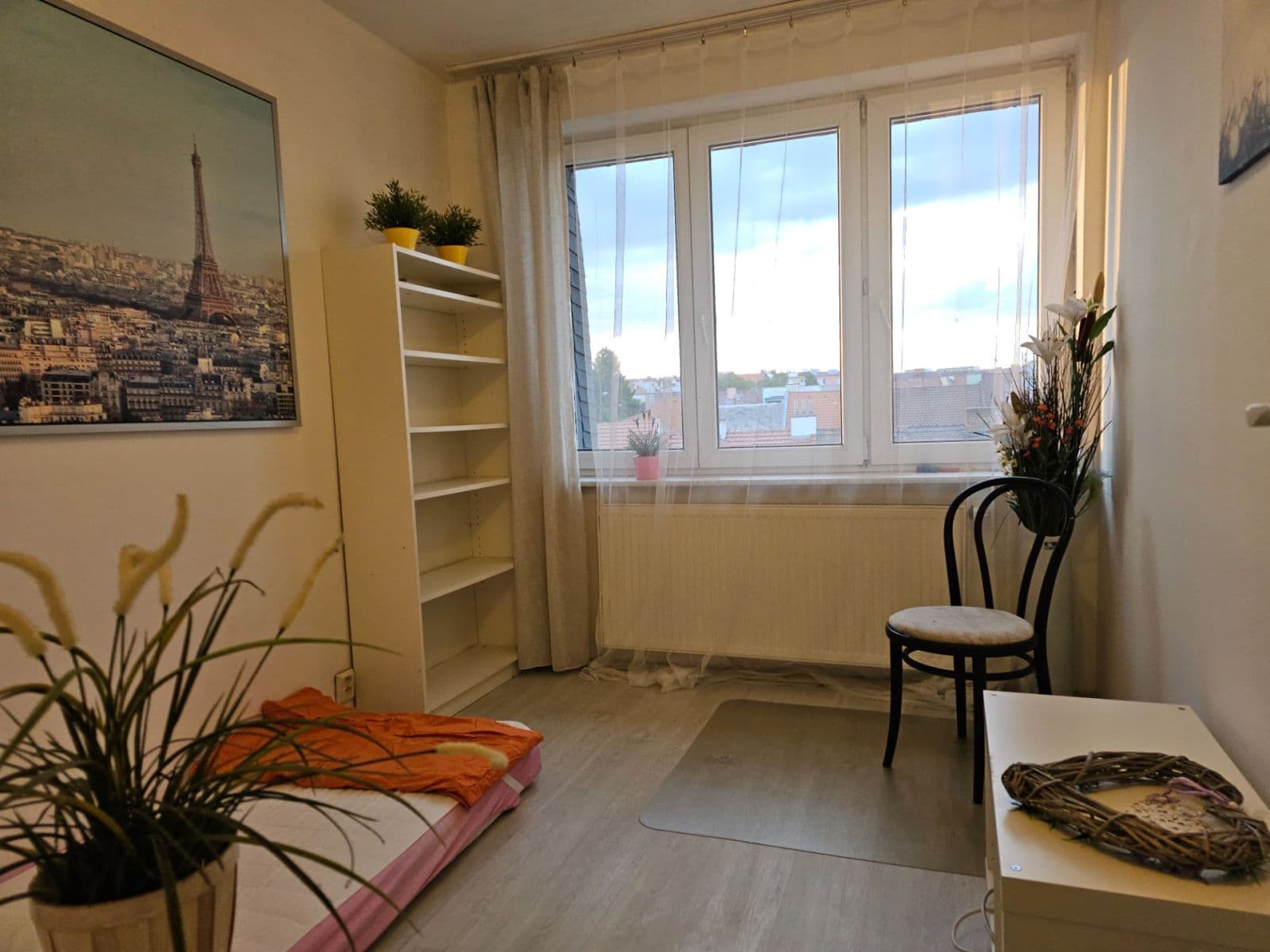 Prenájom bytu 4-izbový 85 m², Volejníkova, Brno, Jihomoravský kraj Prenájom bytu 4-izbový 85 m², Volejníkova, Brno, Jihomoravský kraj