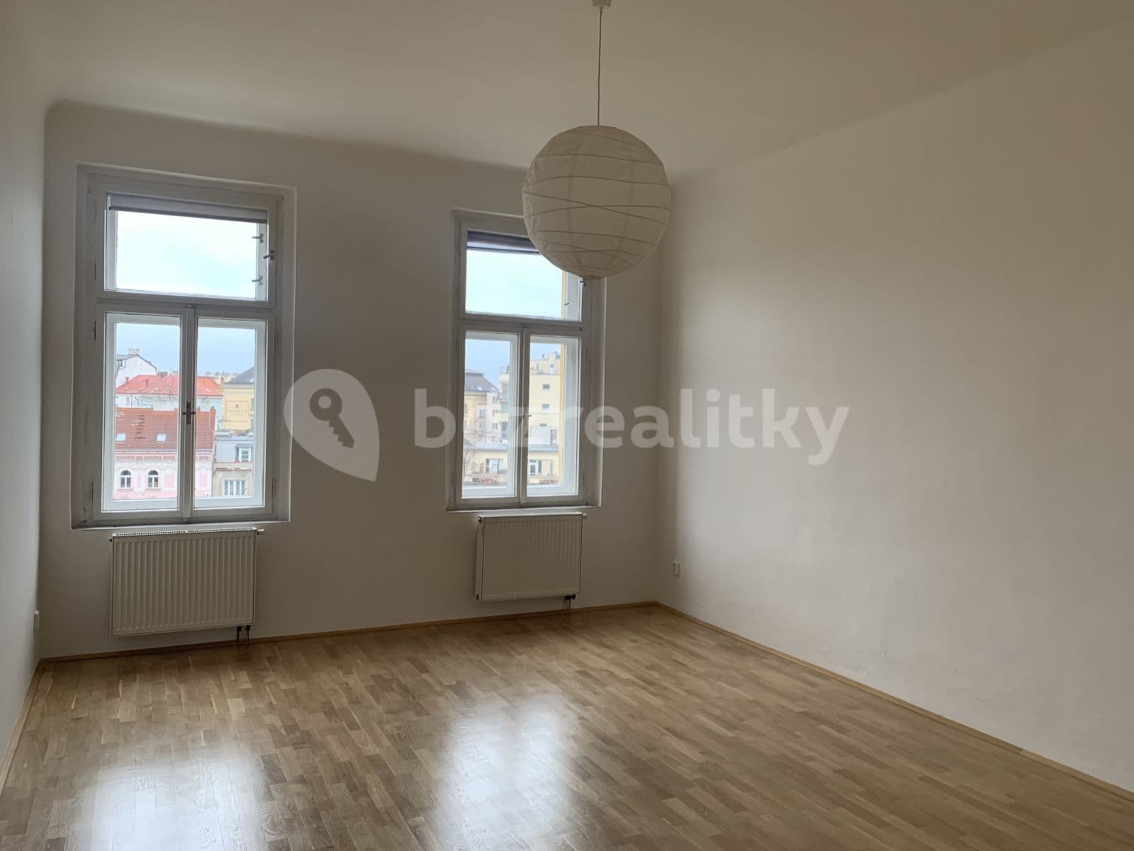 Prenájom bytu 2-izbový 68 m², Lublanska, Praha, Praha Prenájom bytu 2-izbový 68 m², Lublanska, Praha, Praha