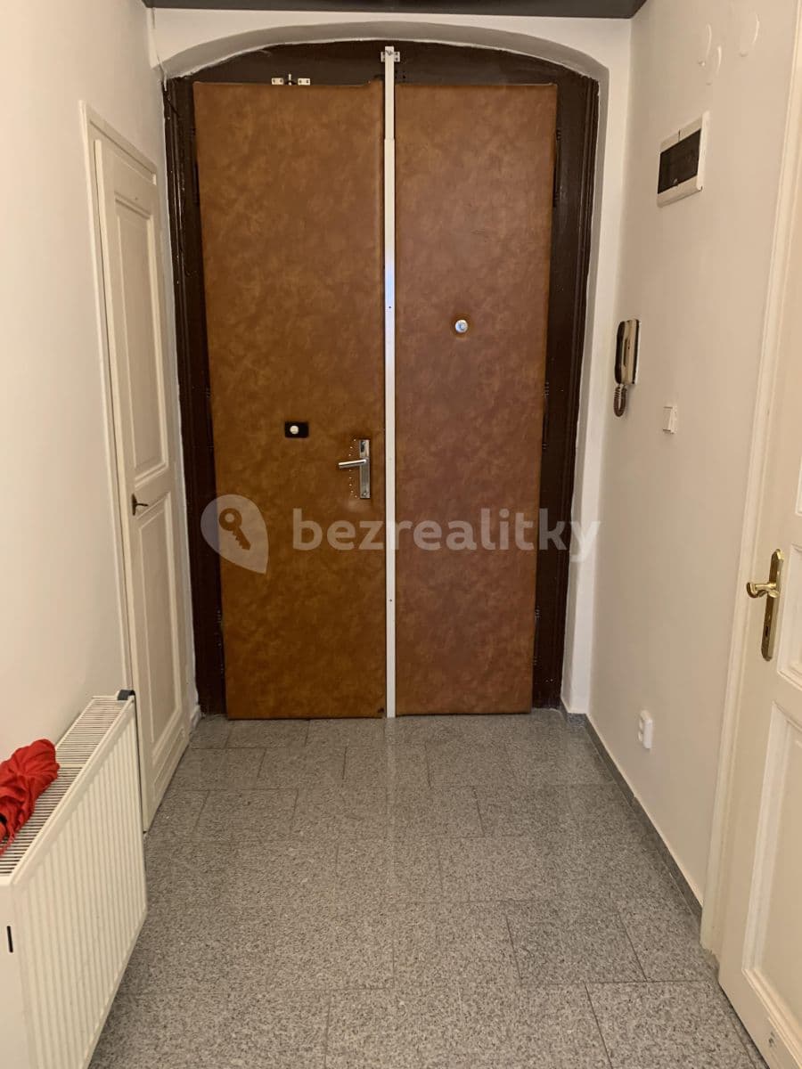 Prenájom bytu 2-izbový 68 m², Lublanska, Praha, Praha Prenájom bytu 2-izbový 68 m², Lublanska, Praha, Praha