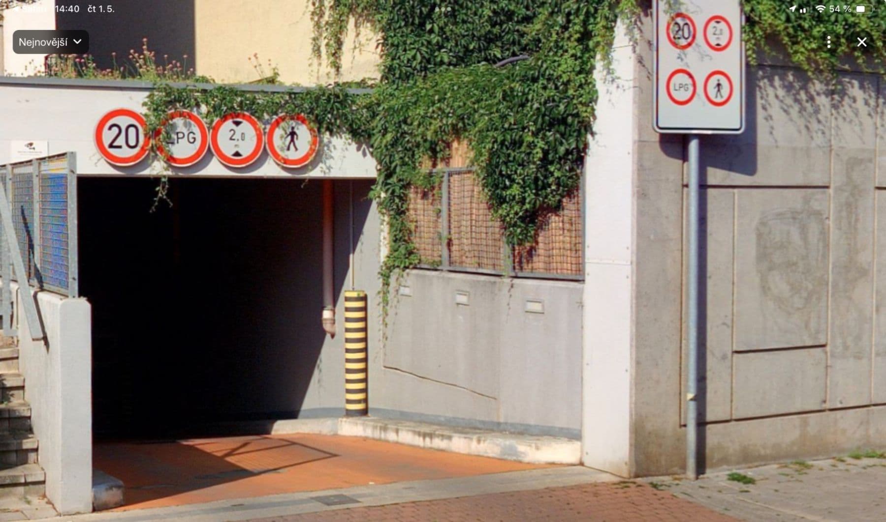 Prenájom garáže 16 m², Varhulíkové, Praha, Praha Prenájom garáže 16 m², Varhulíkové, Praha, Praha