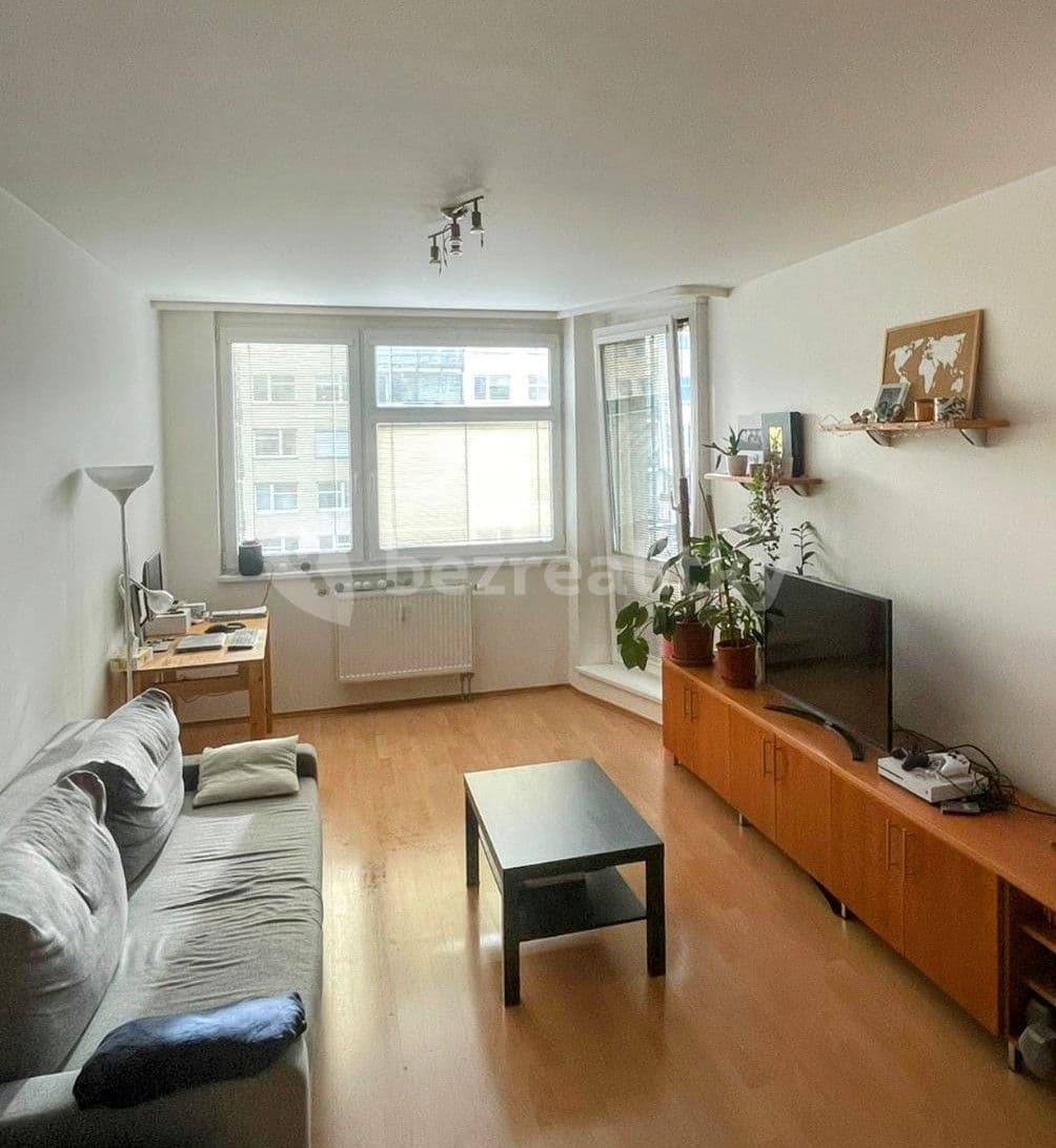 Prenájom bytu 2-izbový 47 m², Voskovcova, Praha, Praha