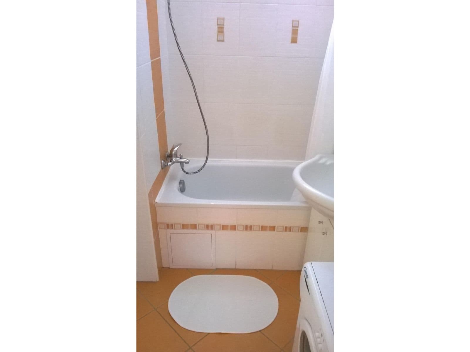 Prenájom bytu 1-izbový 30 m², Valentova, Praha, Praha Prenájom bytu 1-izbový 30 m², Valentova, Praha, Praha