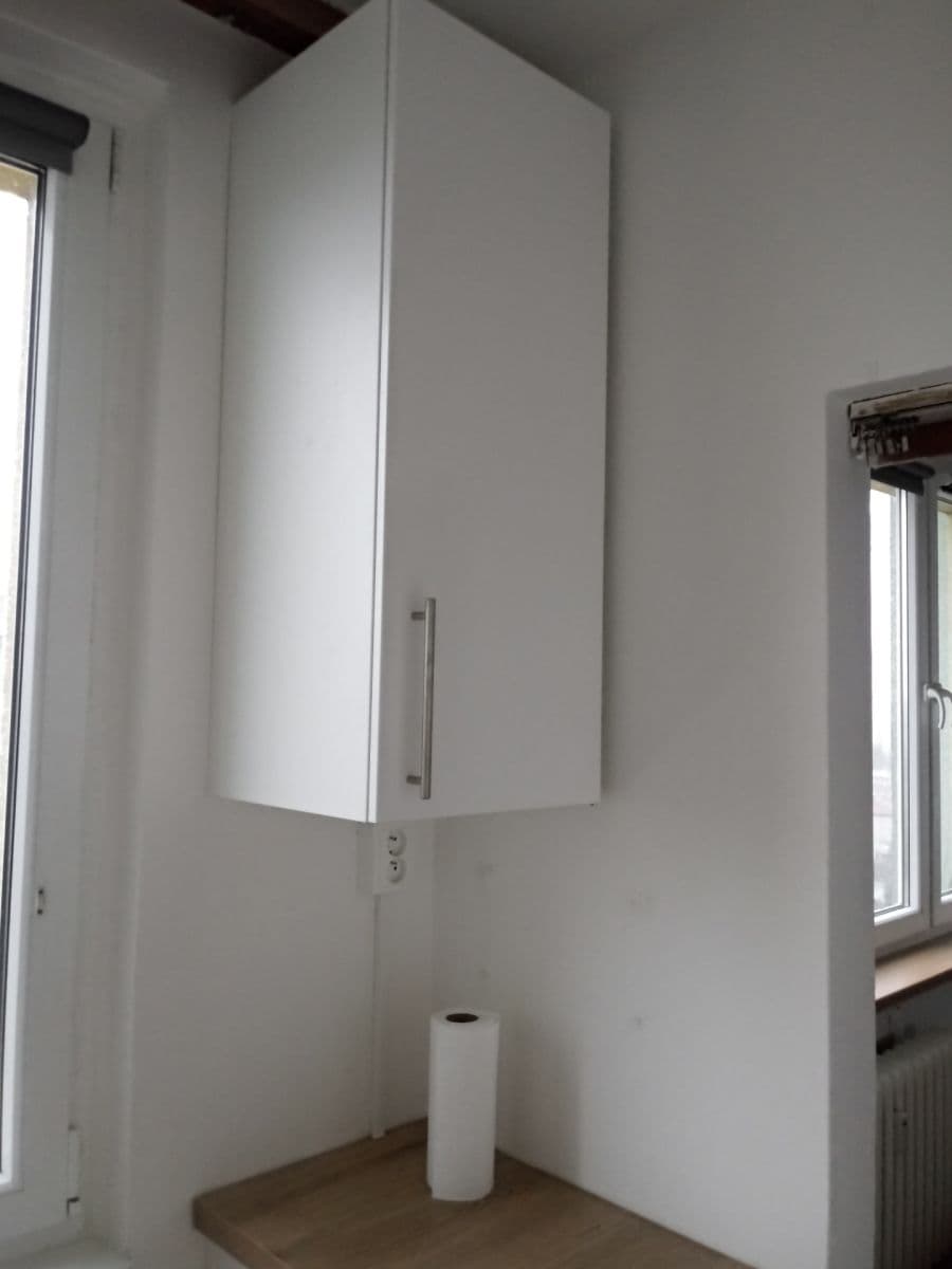 Prenájom bytu 1-izbový 30 m², Valentova, Praha, Praha Prenájom bytu 1-izbový 30 m², Valentova, Praha, Praha