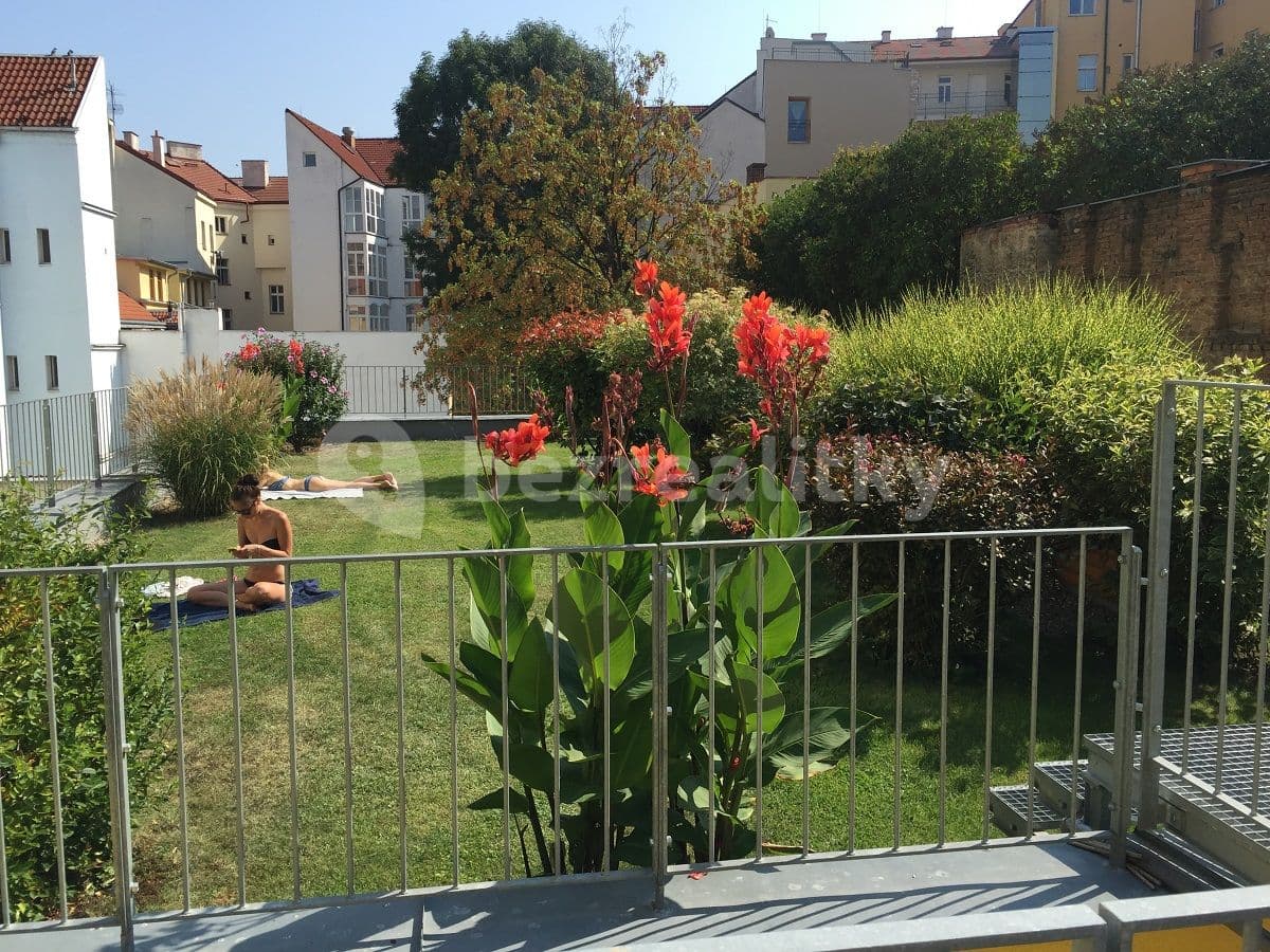 Prenájom bytu 2-izbový 54 m², Štítného, Praha, Praha Prenájom bytu 2-izbový 54 m², Štítného, Praha, Praha