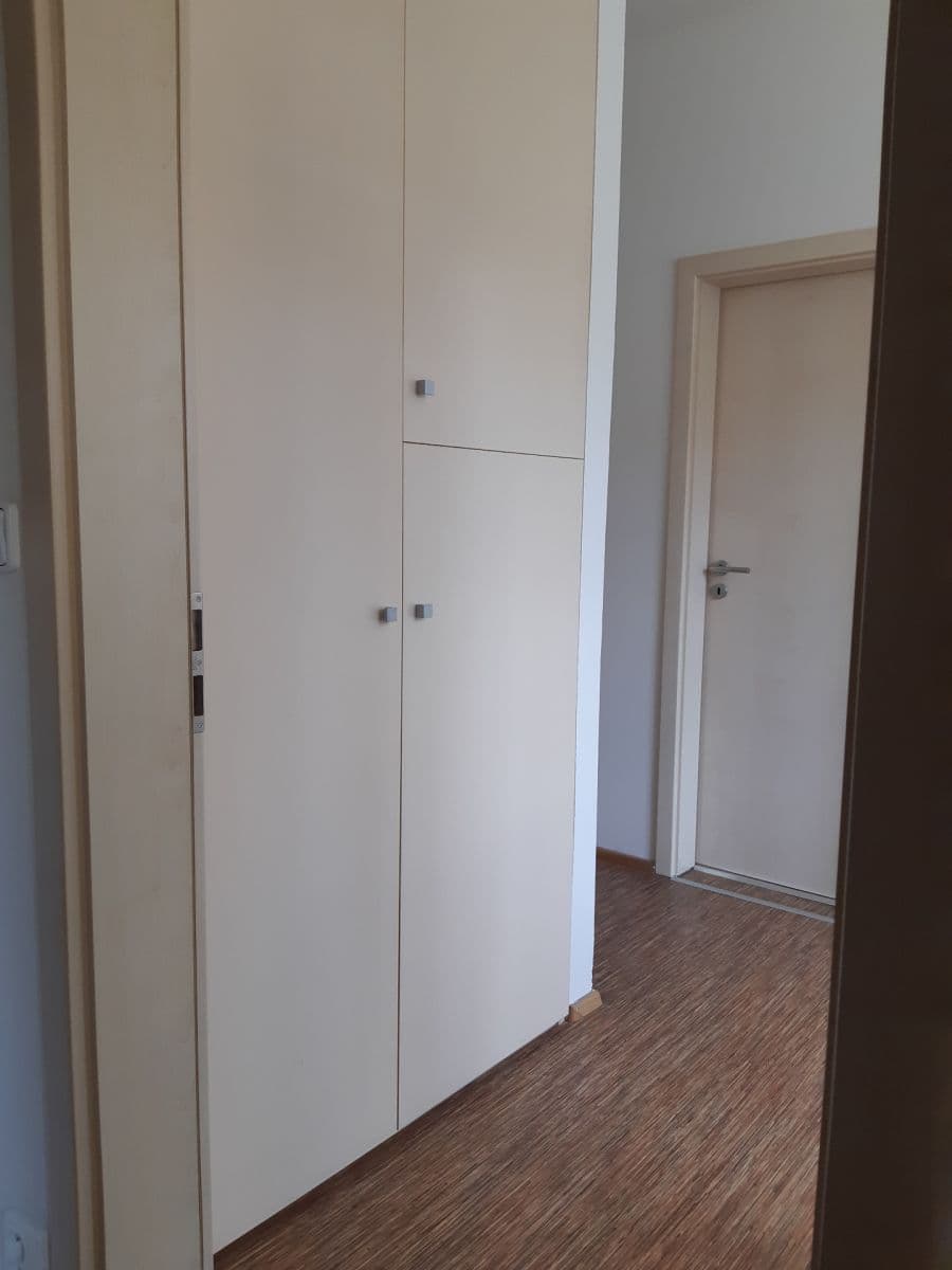 Prenájom bytu 2-izbový 54 m², Štítného, Praha, Praha Prenájom bytu 2-izbový 54 m², Štítného, Praha, Praha