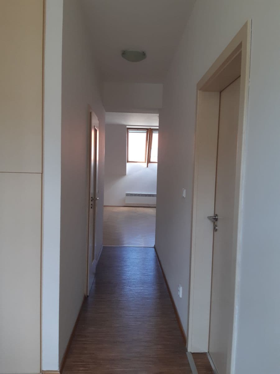 Prenájom bytu 2-izbový 54 m², Štítného, Praha, Praha Prenájom bytu 2-izbový 54 m², Štítného, Praha, Praha