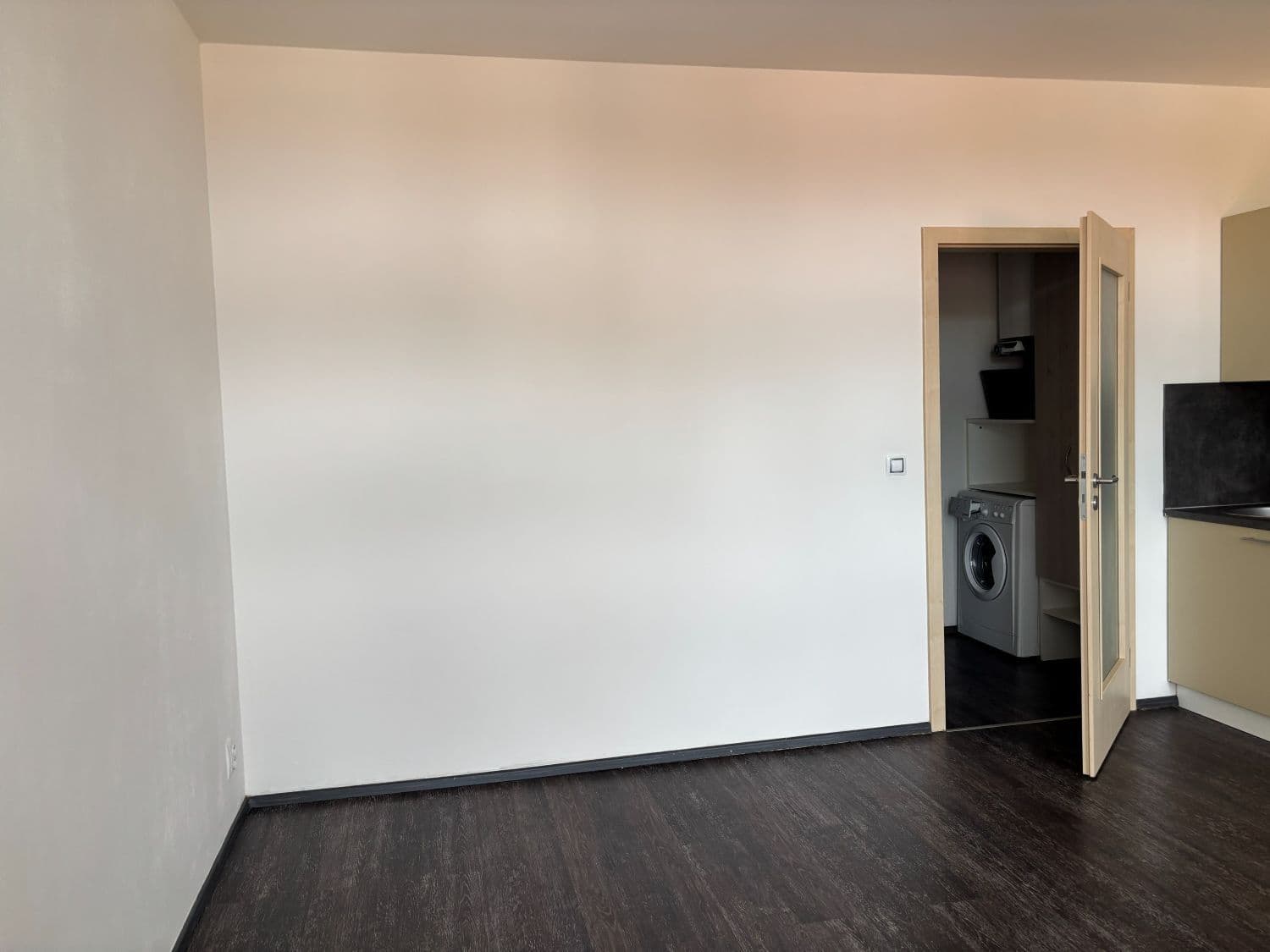 Prenájom bytu 1-izbový 27 m², Štítného, Praha, Praha Prenájom bytu 1-izbový 27 m², Štítného, Praha, Praha