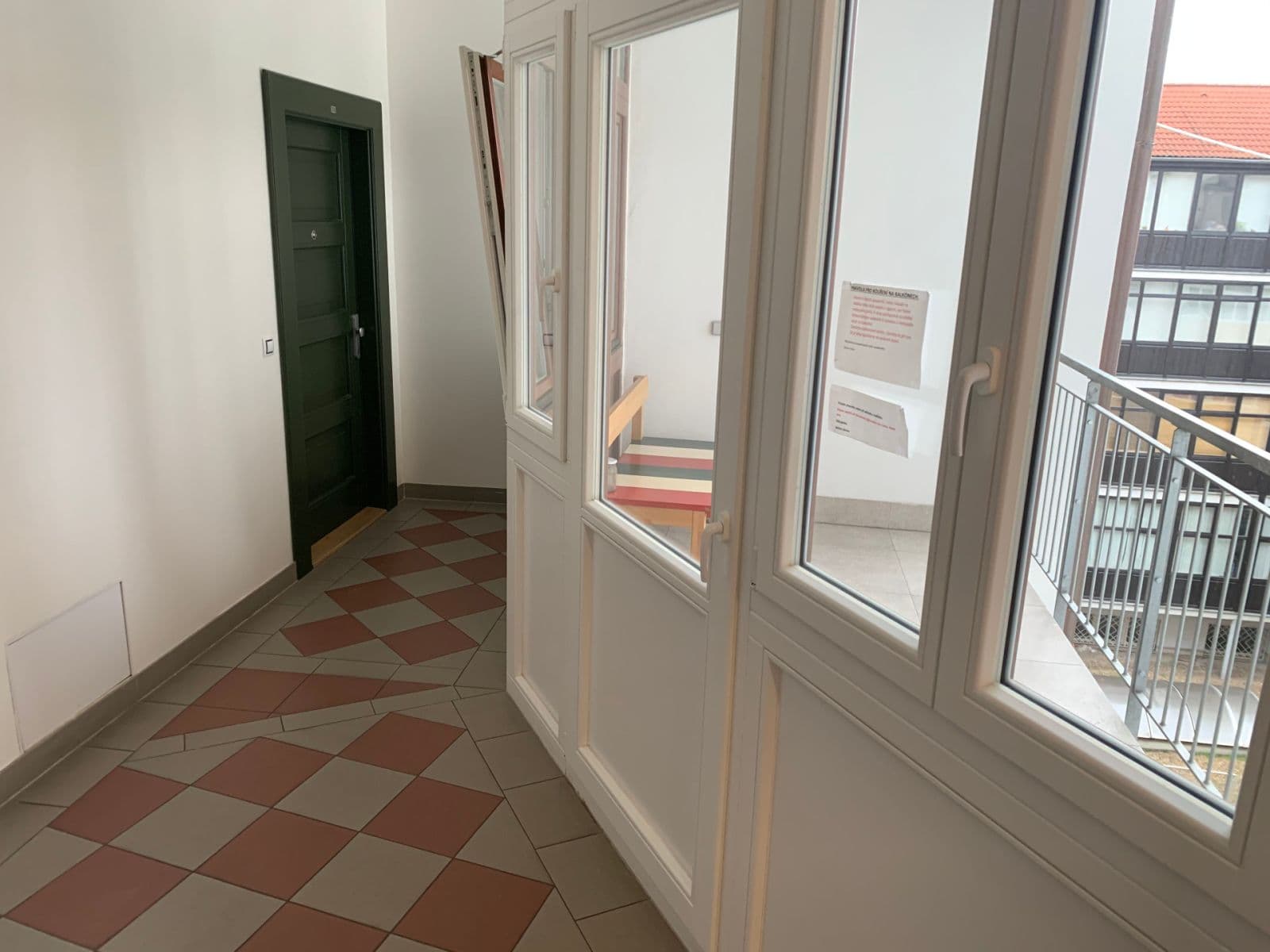 Prenájom bytu 1-izbový 27 m², Štítného, Praha, Praha Prenájom bytu 1-izbový 27 m², Štítného, Praha, Praha
