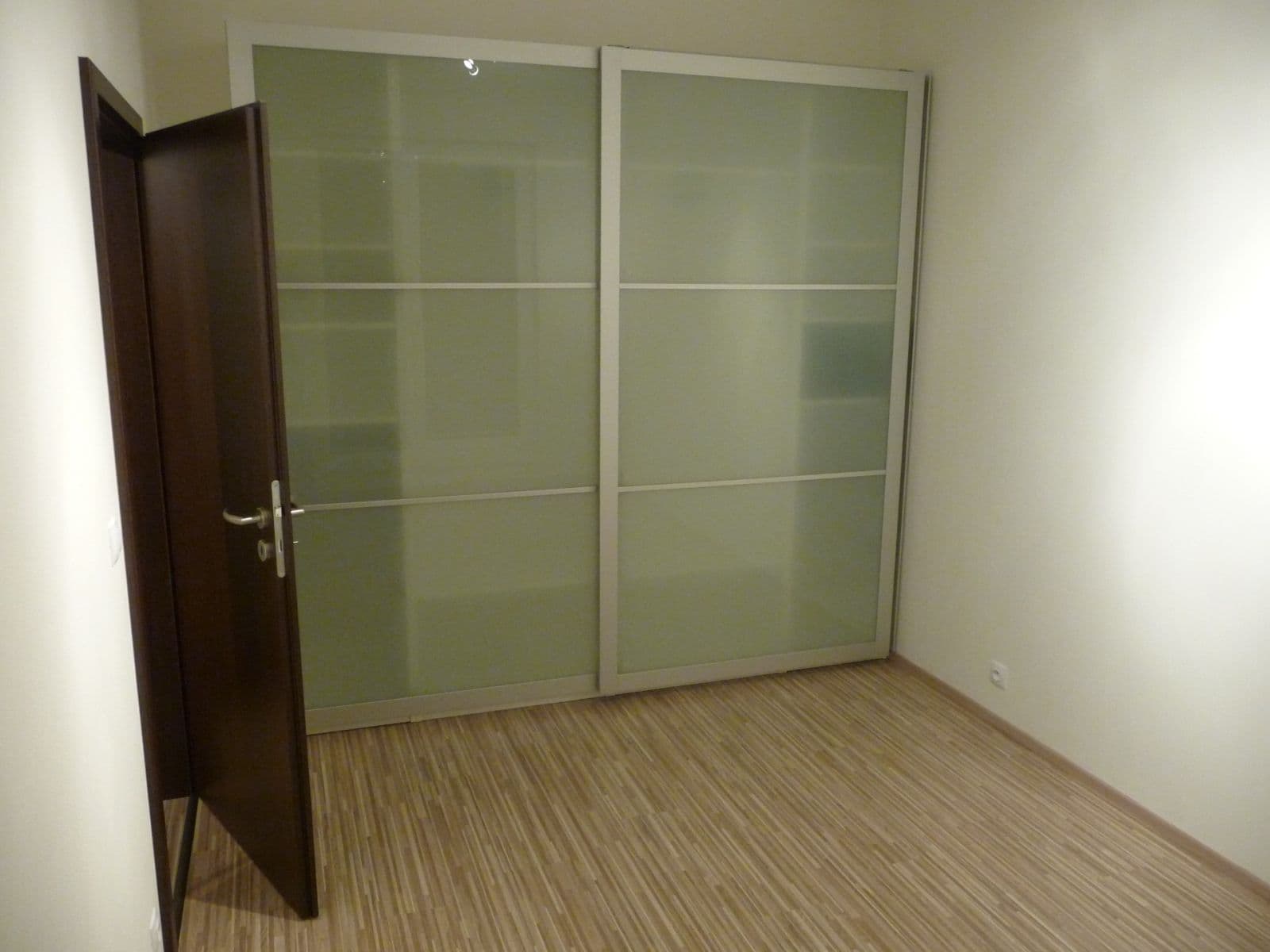 Prenájom bytu 2-izbový 41 m², Bedřicha Smetany, České Budějovice, Jihočeský kraj Prenájom bytu 2-izbový 41 m², Bedřicha Smetany, České Budějovice, Jihočeský kraj