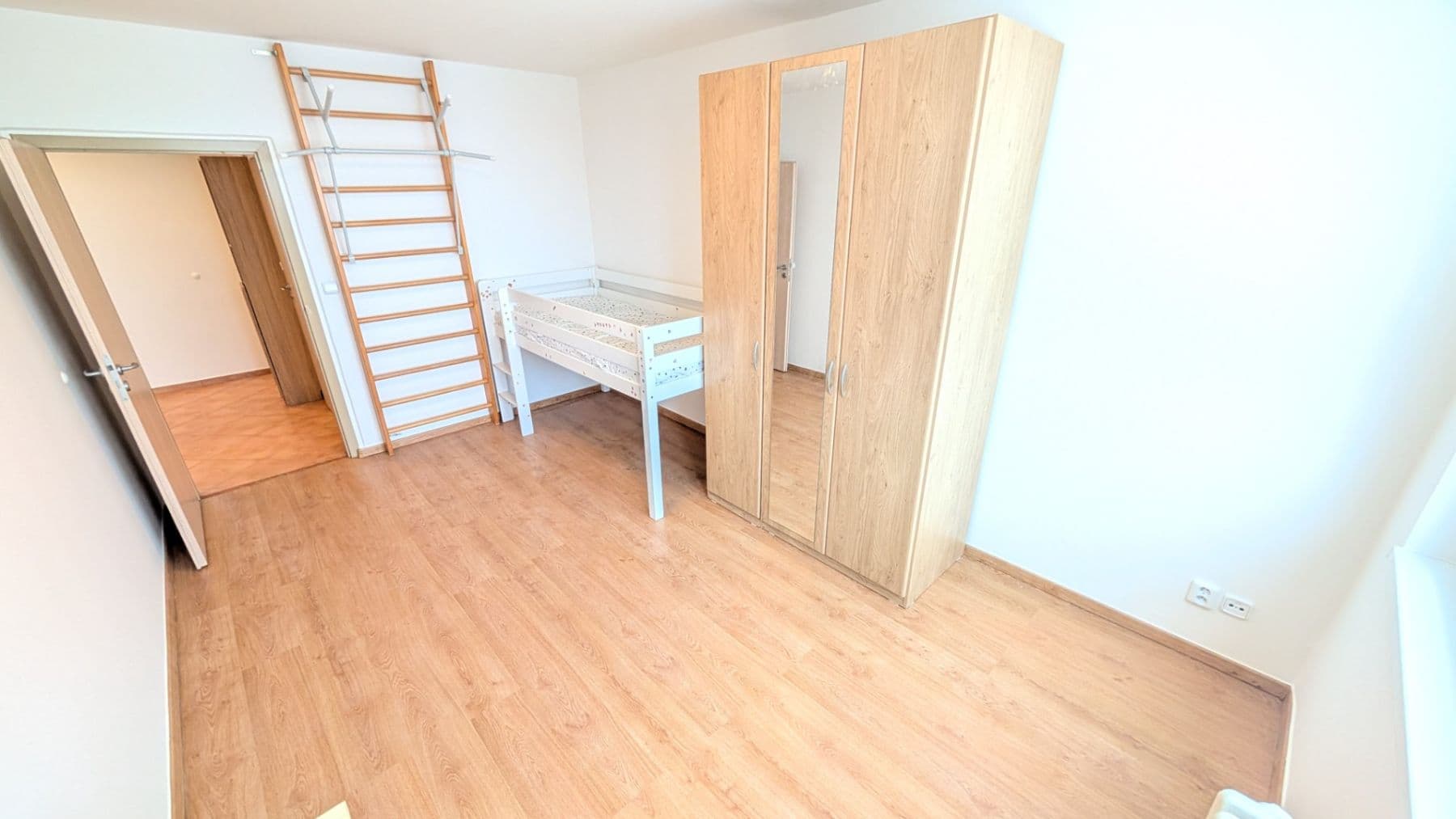 Prenájom bytu 3-izbový 82 m², Brdičkova, Praha, Praha Prenájom bytu 3-izbový 82 m², Brdičkova, Praha, Praha