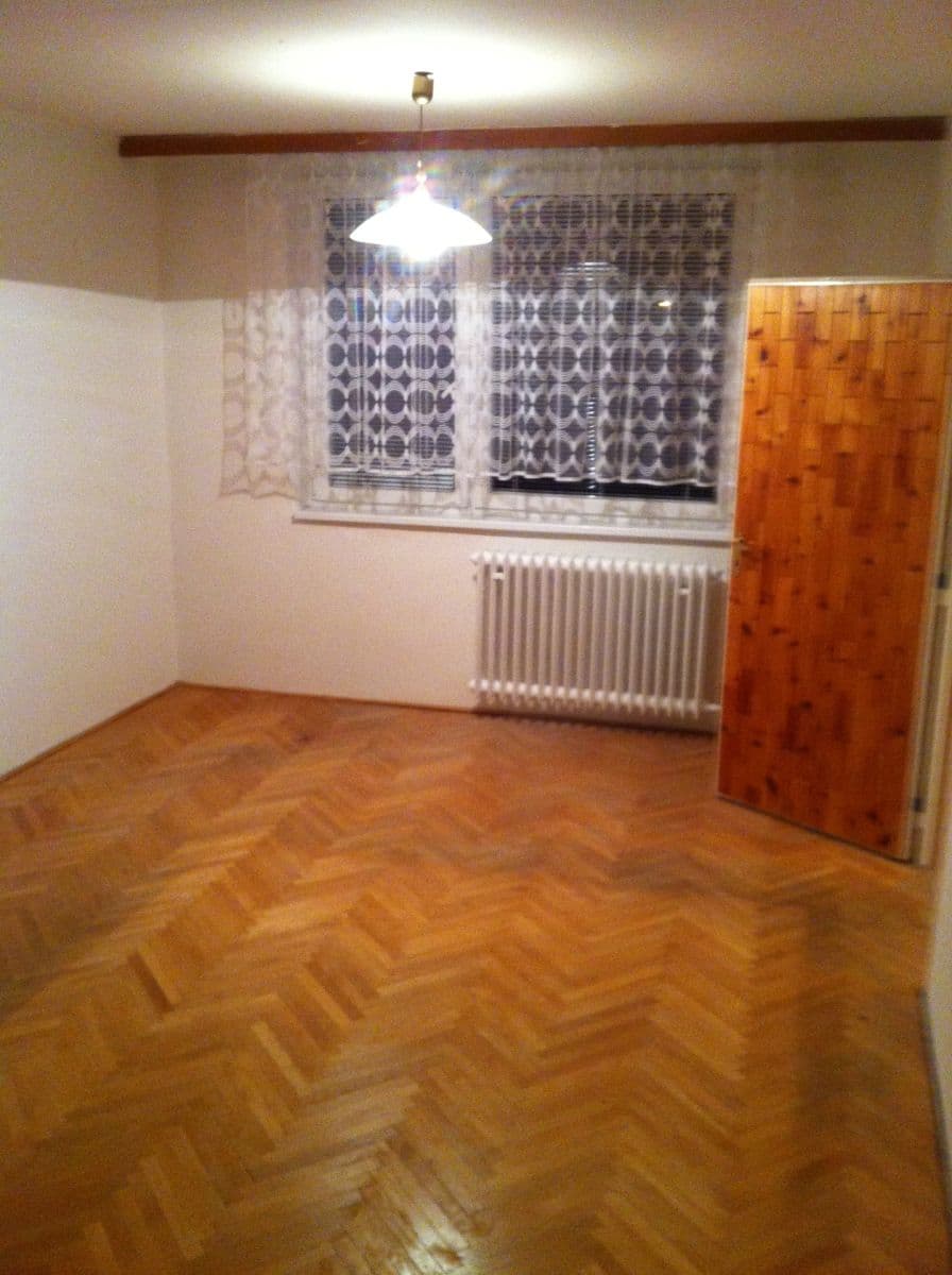 Prenájom bytu 2-izbový 60 m², Sadová, Adamov, Jihomoravský kraj Prenájom bytu 2-izbový 60 m², Sadová, Adamov, Jihomoravský kraj