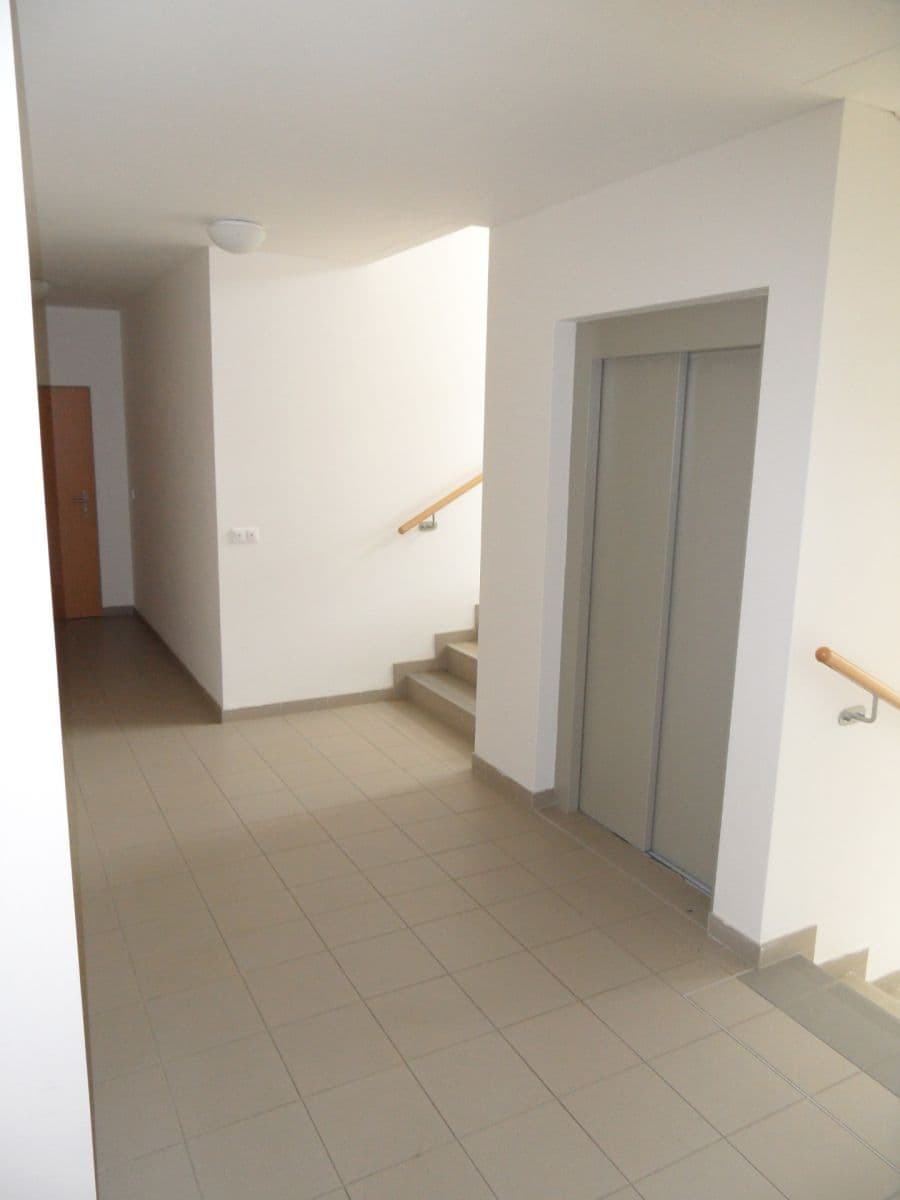 Prenájom bytu 1-izbový 33 m², Švihovská, Praha, Praha Prenájom bytu 1-izbový 33 m², Švihovská, Praha, Praha