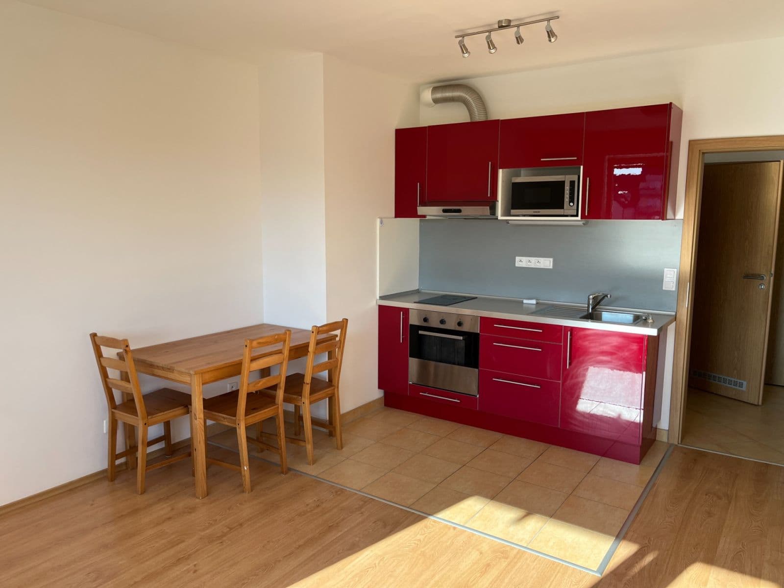 Prenájom bytu 1-izbový 33 m², Švihovská, Praha, Praha Prenájom bytu 1-izbový 33 m², Švihovská, Praha, Praha