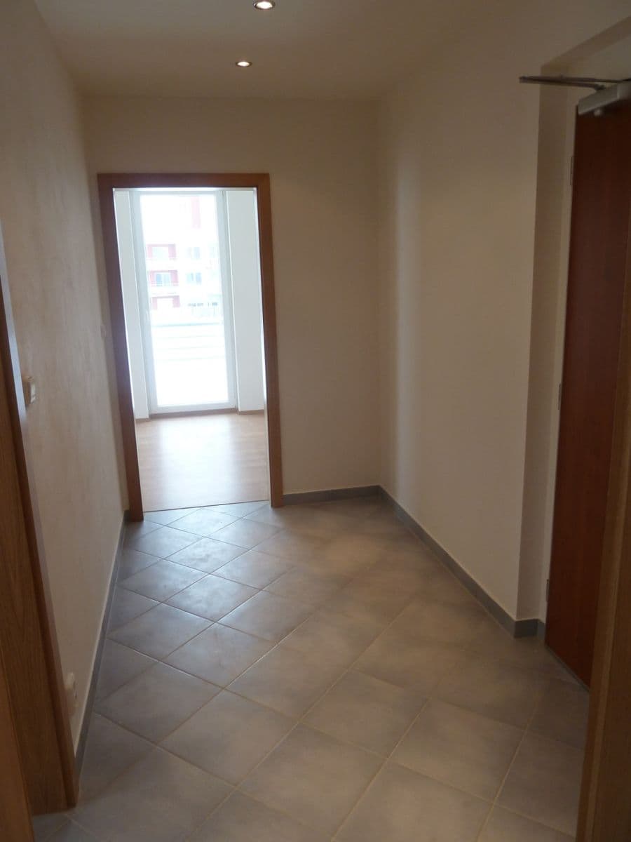 Prenájom bytu 2-izbový 61 m², Miroslava Hajna, Praha, Praha Prenájom bytu 2-izbový 61 m², Miroslava Hajna, Praha, Praha