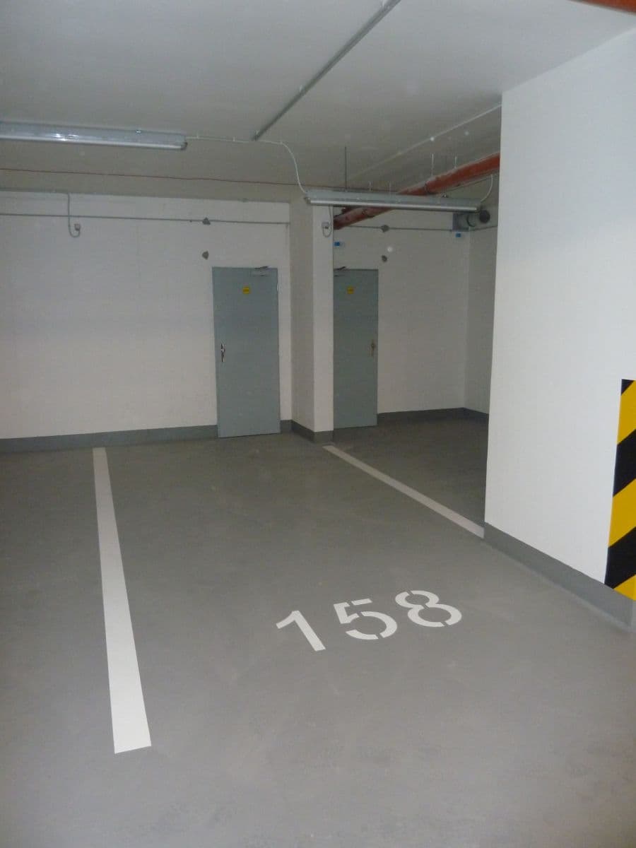 Prenájom bytu 1-izbový 40 m², Miroslava Hajna, Praha, Praha Prenájom bytu 1-izbový 40 m², Miroslava Hajna, Praha, Praha