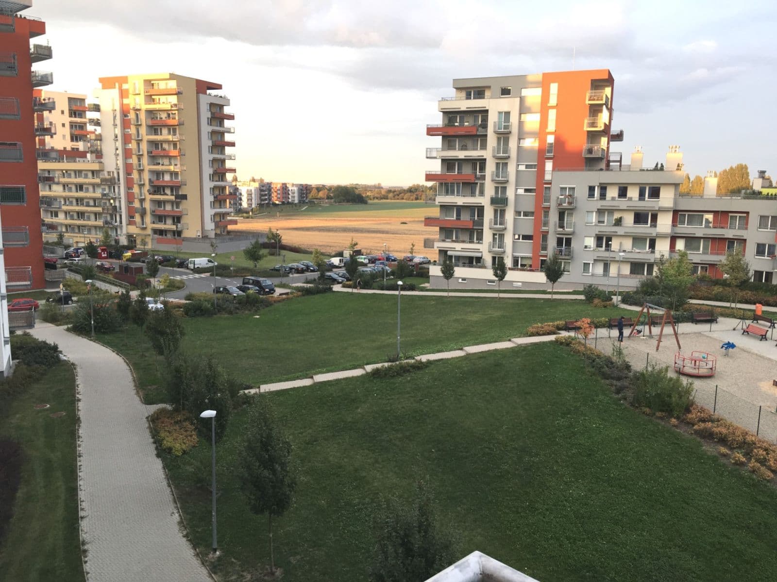 Prenájom bytu 1-izbový 40 m², Miroslava Hajna, Praha, Praha Prenájom bytu 1-izbový 40 m², Miroslava Hajna, Praha, Praha