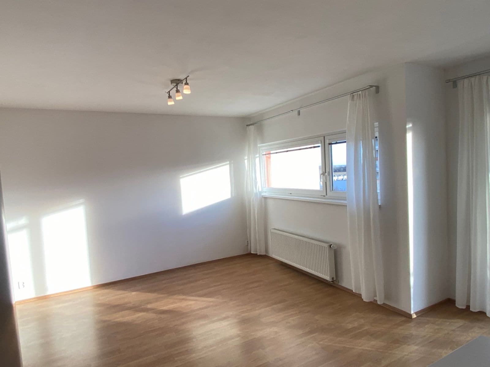 Prenájom bytu 1-izbový 40 m², Miroslava Hajna, Praha, Praha Prenájom bytu 1-izbový 40 m², Miroslava Hajna, Praha, Praha