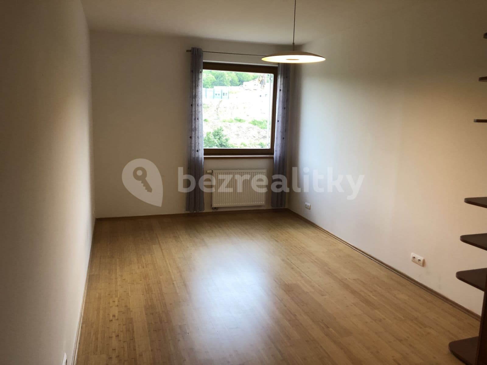 Prenájom bytu 2-izbový 76 m², Linhartova, Praha, Praha Prenájom bytu 2-izbový 76 m², Linhartova, Praha, Praha