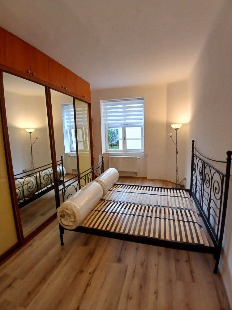 Prenájom bytu 2-izbový 65 m², Na Malovance, Praha, Praha Prenájom bytu 2-izbový 65 m², Na Malovance, Praha, Praha