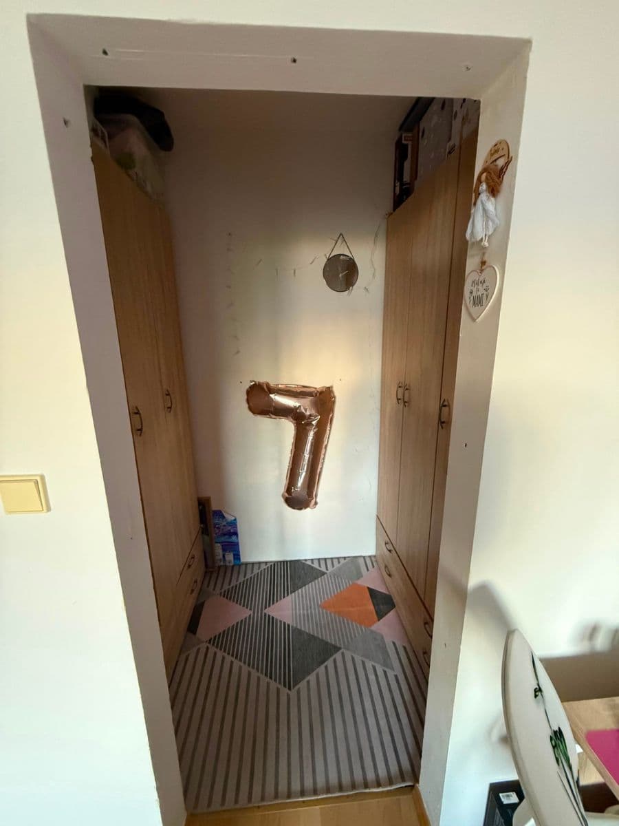 Prenájom bytu 2-izbový 65 m², Jeronýmova, Liberec, Liberecký kraj Prenájom bytu 2-izbový 65 m², Jeronýmova, Liberec, Liberecký kraj