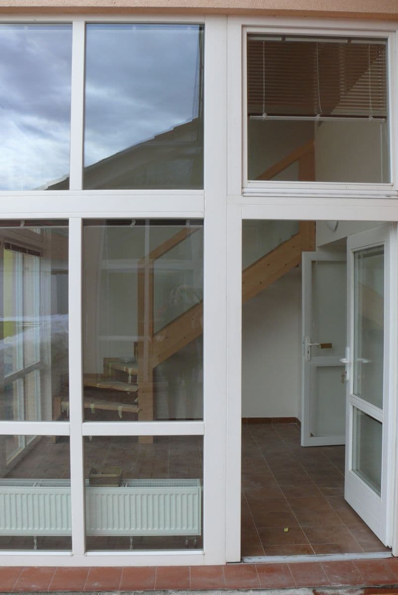 Prenájom bytu 2-izbový 80 m², Pražská třída, Hradec Králové, Královéhradecký kraj Prenájom bytu 2-izbový 80 m², Pražská třída, Hradec Králové, Královéhradecký kraj